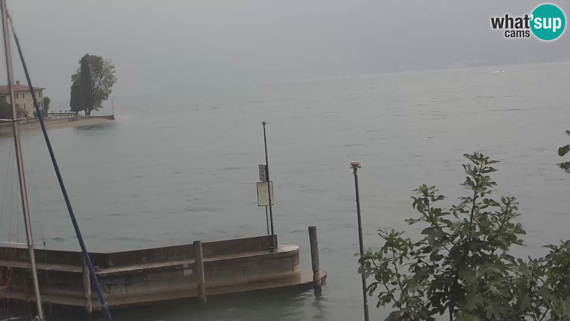 PRA’ DE LA FAM – Porto di Tignale – Windsurfer lago de Garda