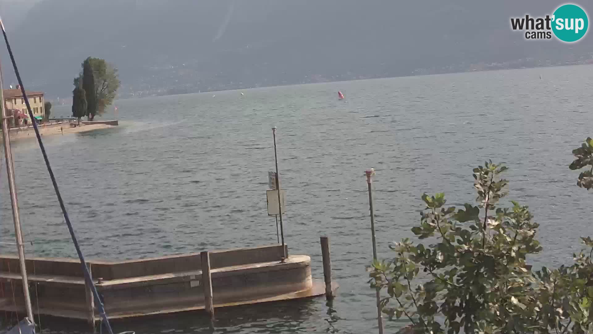 PRA’ DE LA FAM – Porto di Tignale – Windsurfer lago de Garda