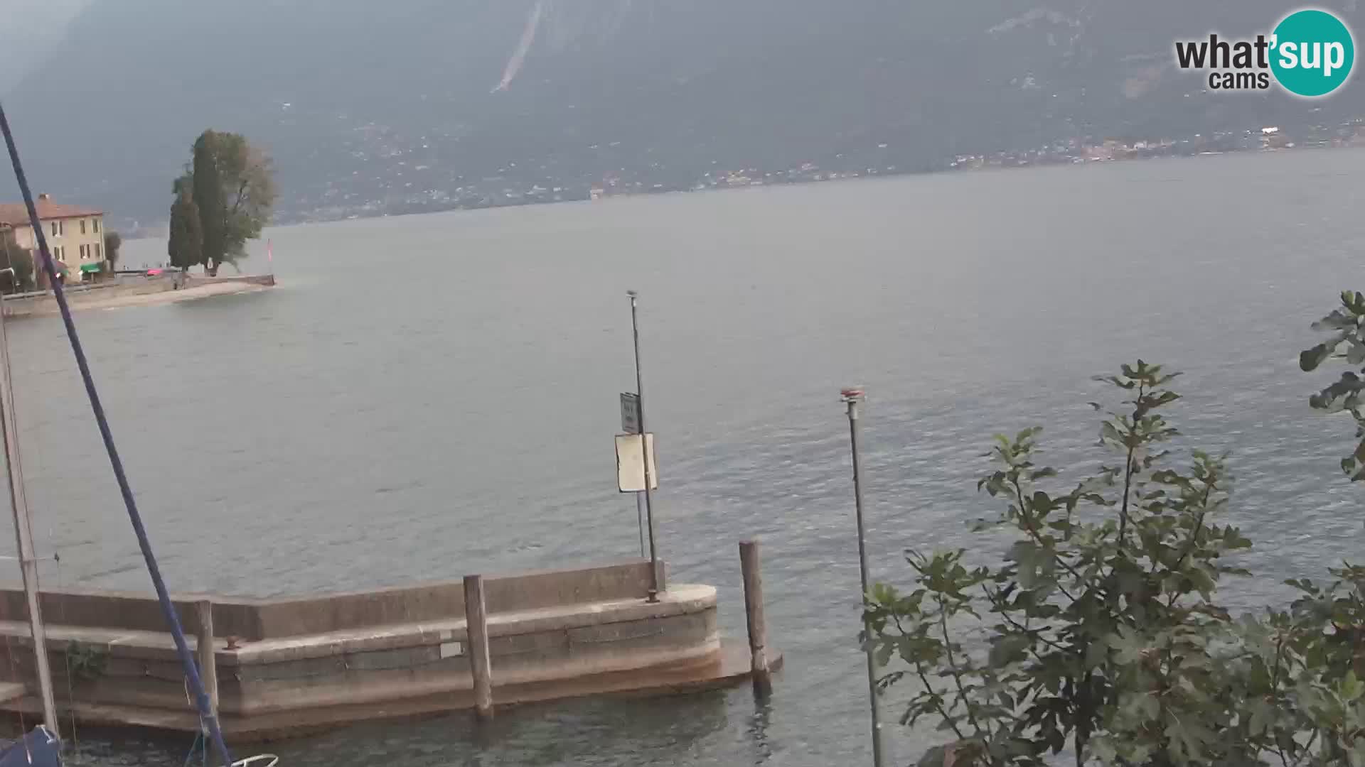 PRA’ DE LA FAM – Porto di Tignale – Windsurfer lago de Garda