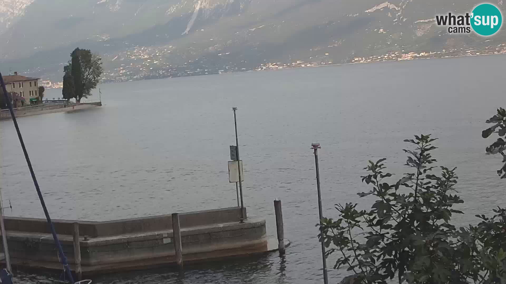 PRA’ DE LA FAM – Porto di Tignale – Windsurfer lago de Garda