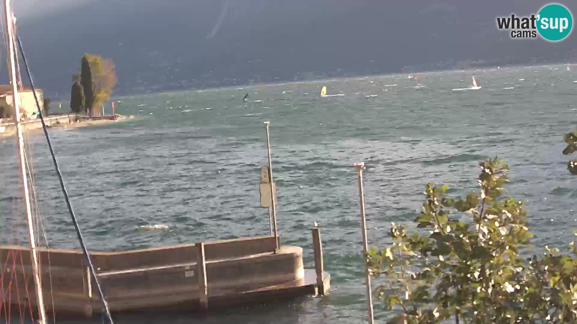 PRA’ DE LA FAM – Porto di Tignale – Windsurfer lac de Garde