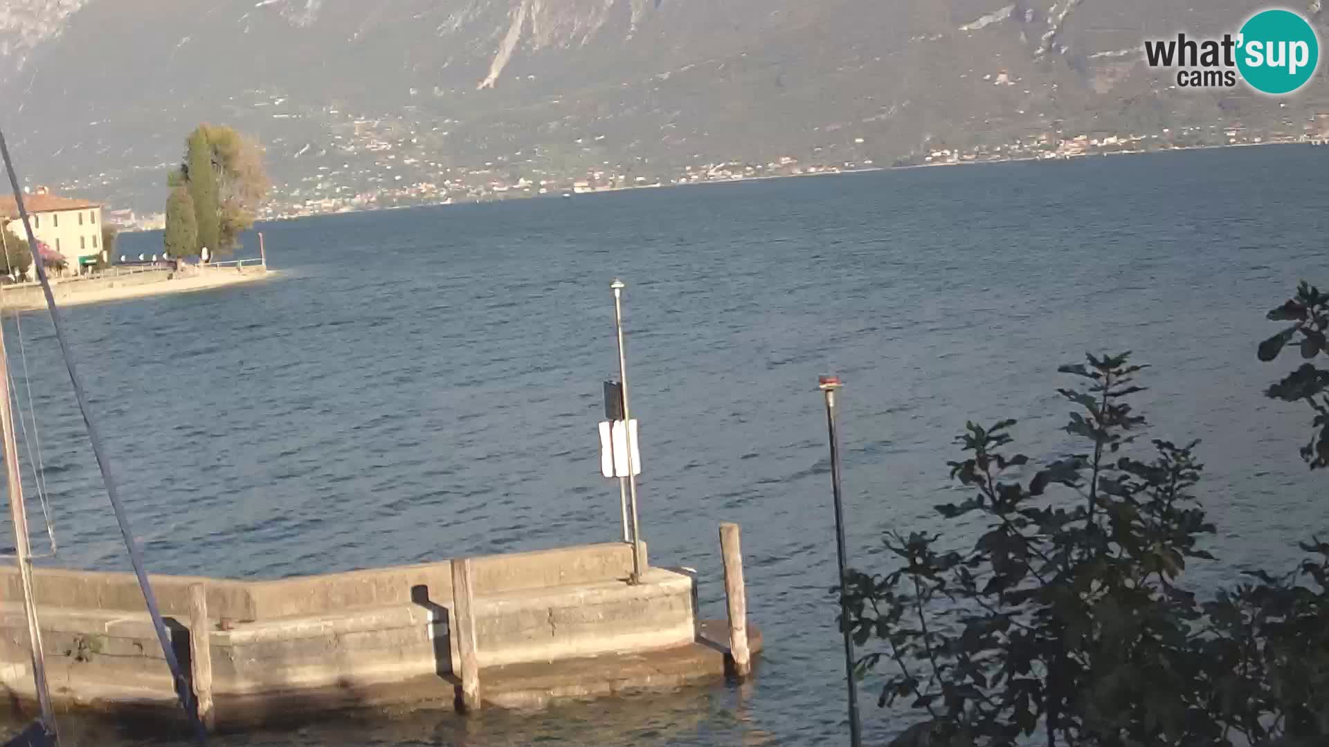 PRA’ DE LA FAM – Porto di Tignale – Windsurfer lac de Garde