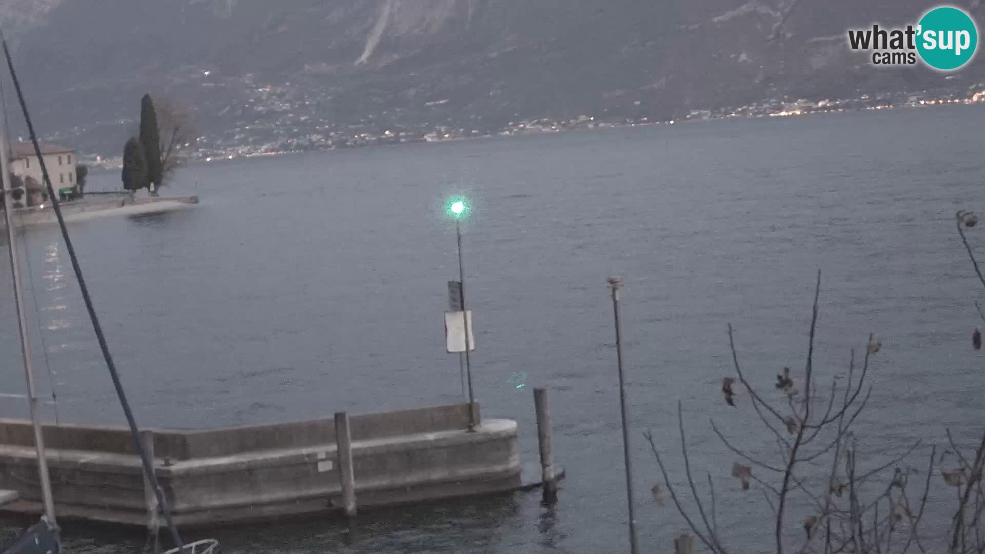 PRA’ DE LA FAM – Porto di Tignale – Windsurfer lac de Garde