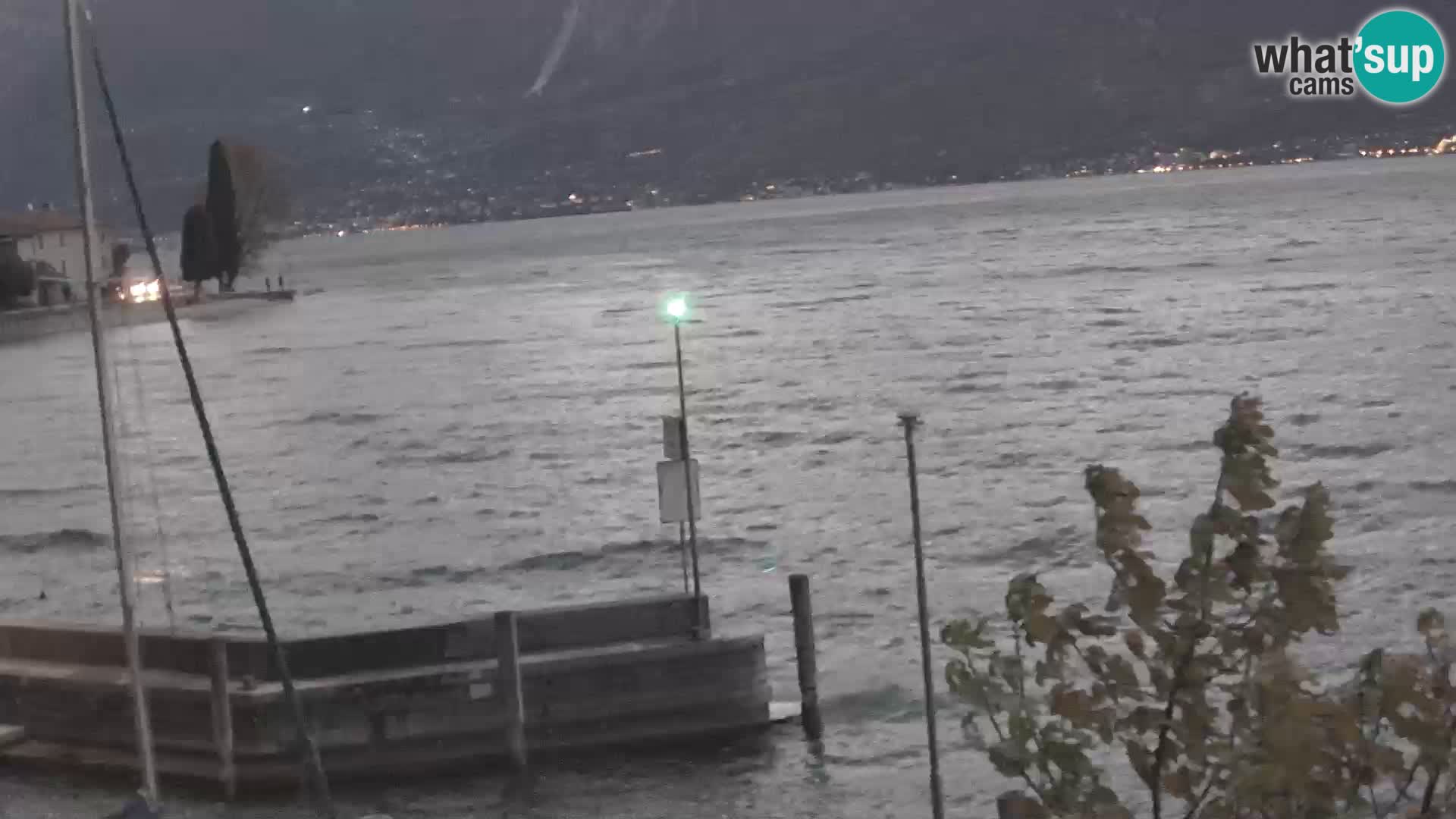 Webcam PRA’ DE LA FAM – Porto di Tignale – Windsurfer Garda Lake