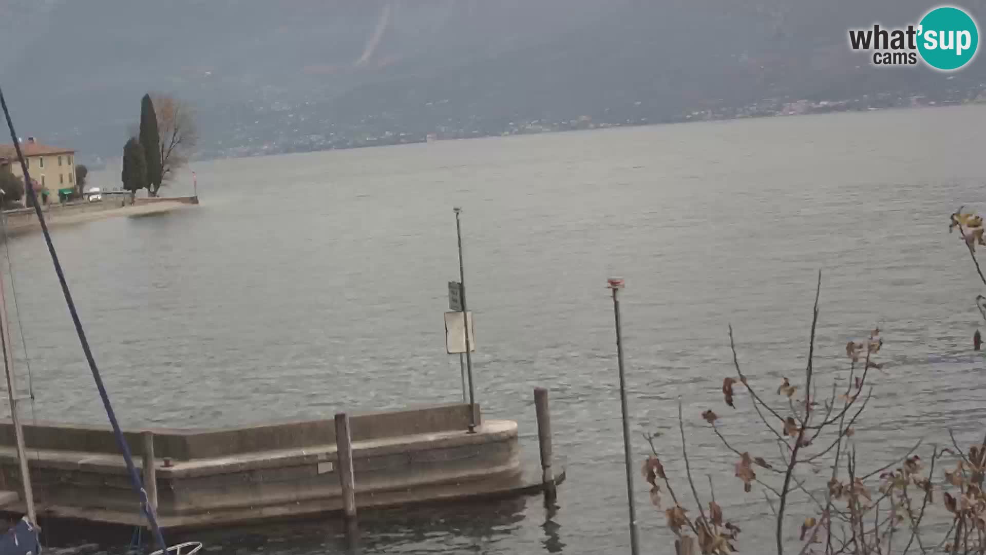 PRA’ DE LA FAM – Porto di Tignale – Windsurfer lago de Garda