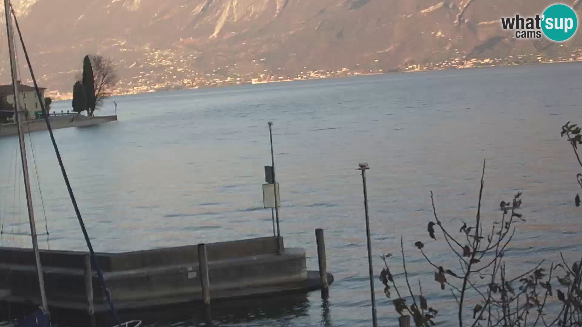 PRA’ DE LA FAM – Porto di Tignale – Windsurfer Gardsko jezero