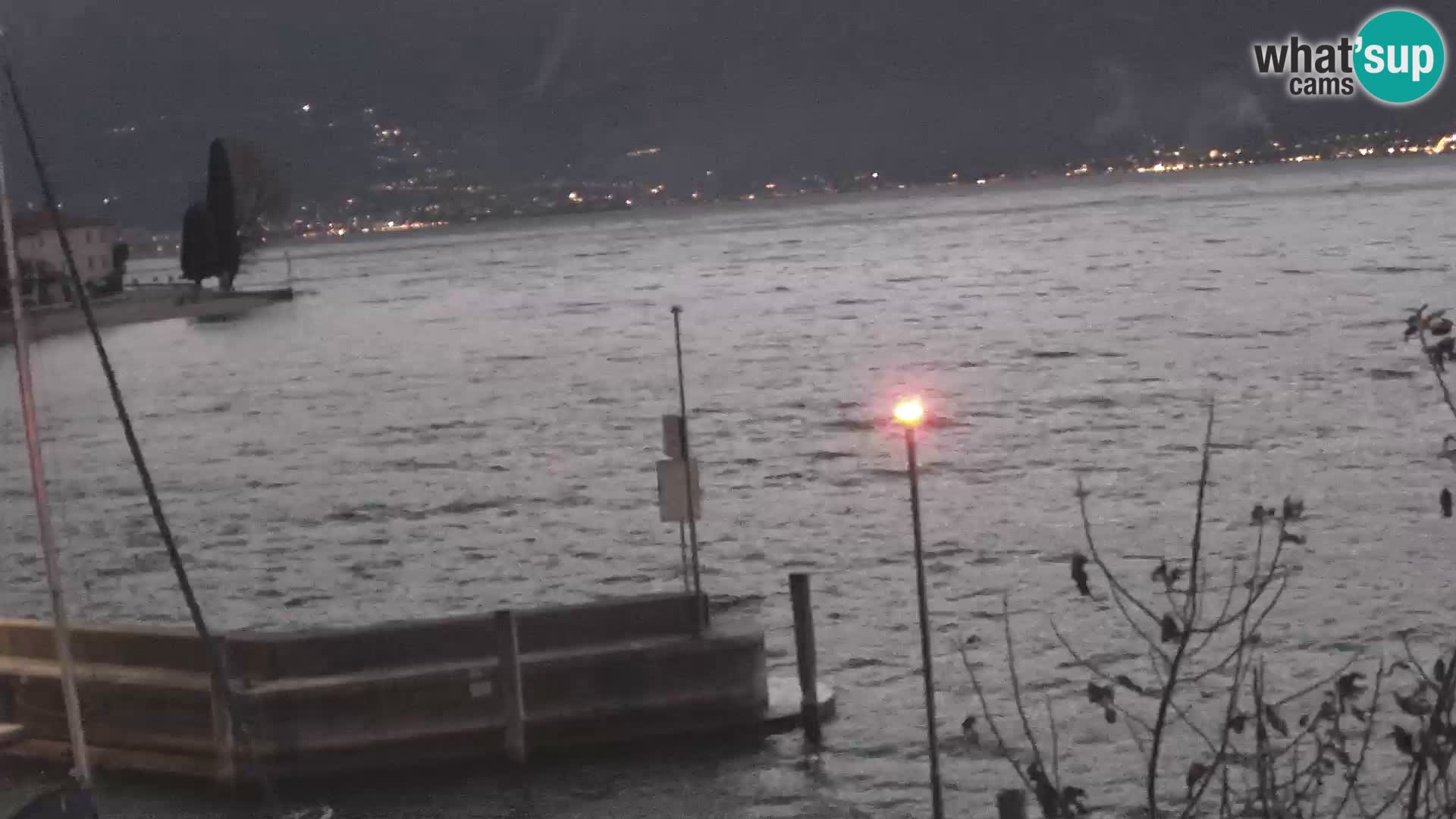 PRA’ DE LA FAM – Porto di Tignale – Windsurfer lago de Garda