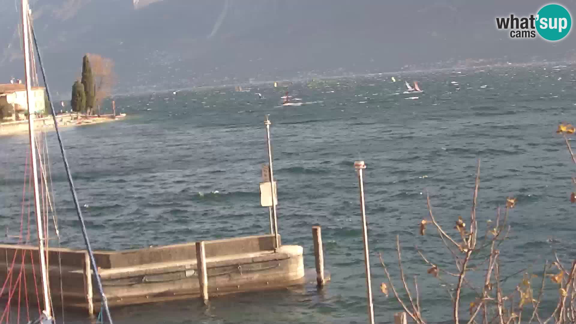 PRA’ DE LA FAM – Porto di Tignale – Windsurfer Garda jezero