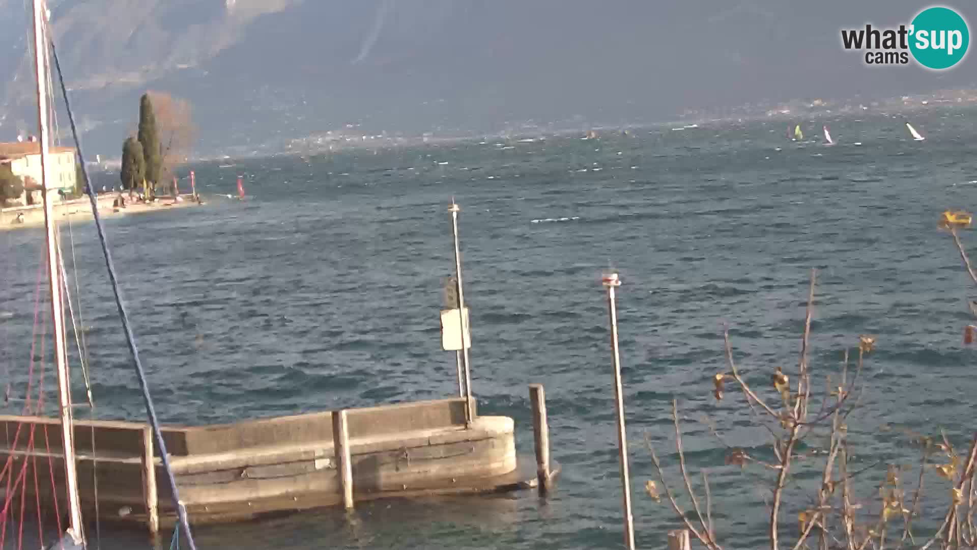 PRA’ DE LA FAM – Porto di Tignale – Windsurfer Garda jezero