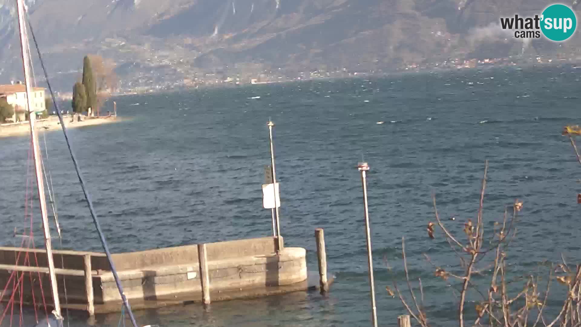 Webcam PRA’ DE LA FAM – Porto di Tignale – Windsurfer Garda Lake