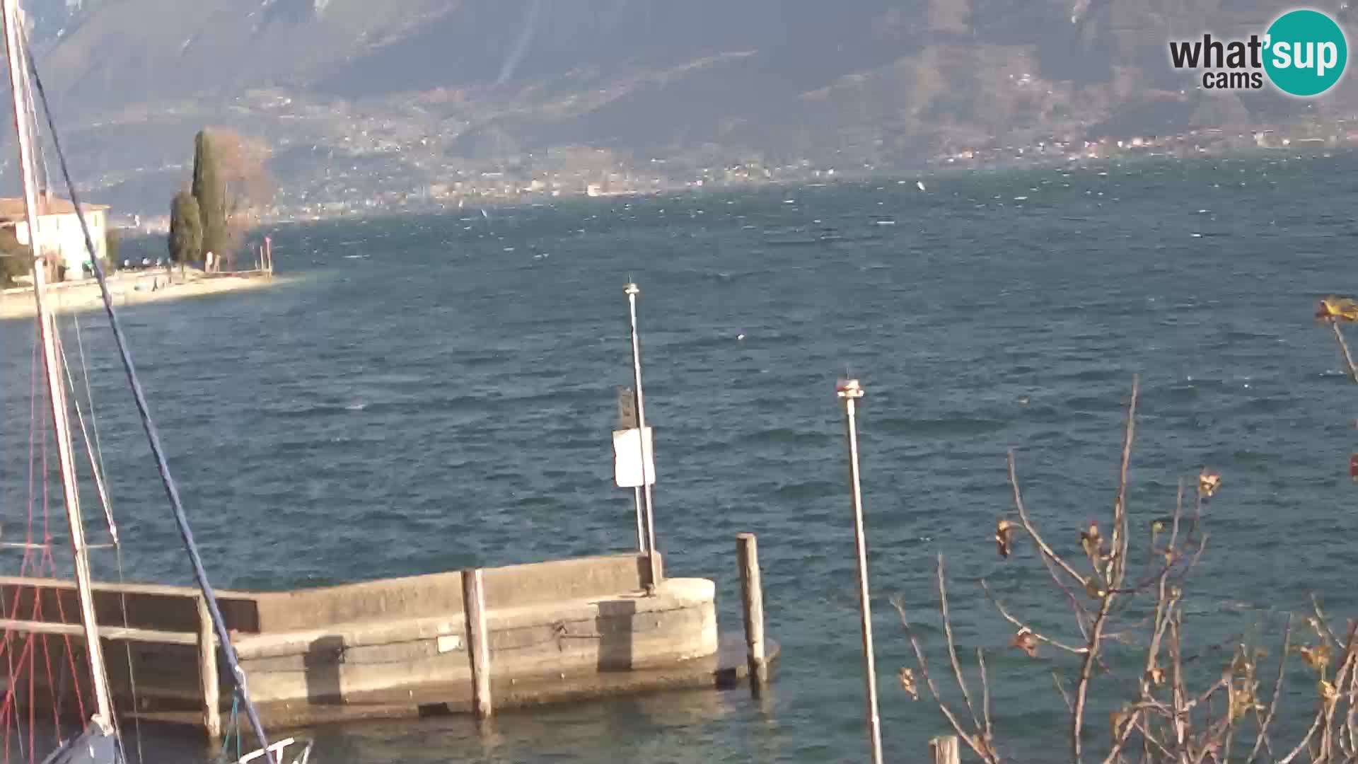 PRA’ DE LA FAM – Porto di Tignale – Windsurfer Garda jezero