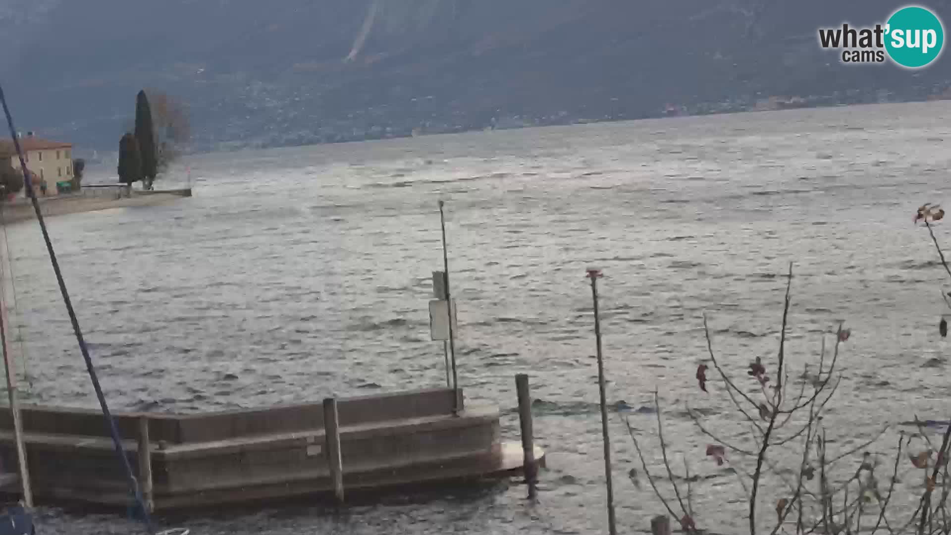 Webcam PRA’ DE LA FAM – Porto di Tignale – Windsurfer Garda Lake