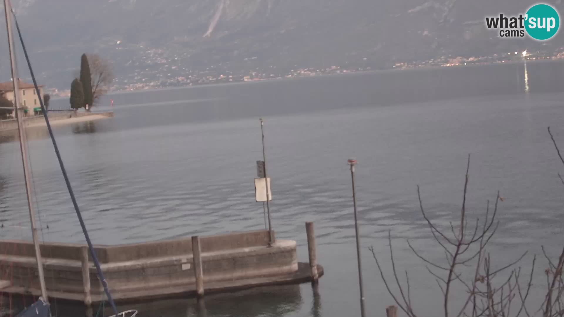 PRA’ DE LA FAM – Porto di Tignale – Windsurfer Gardsko jezero