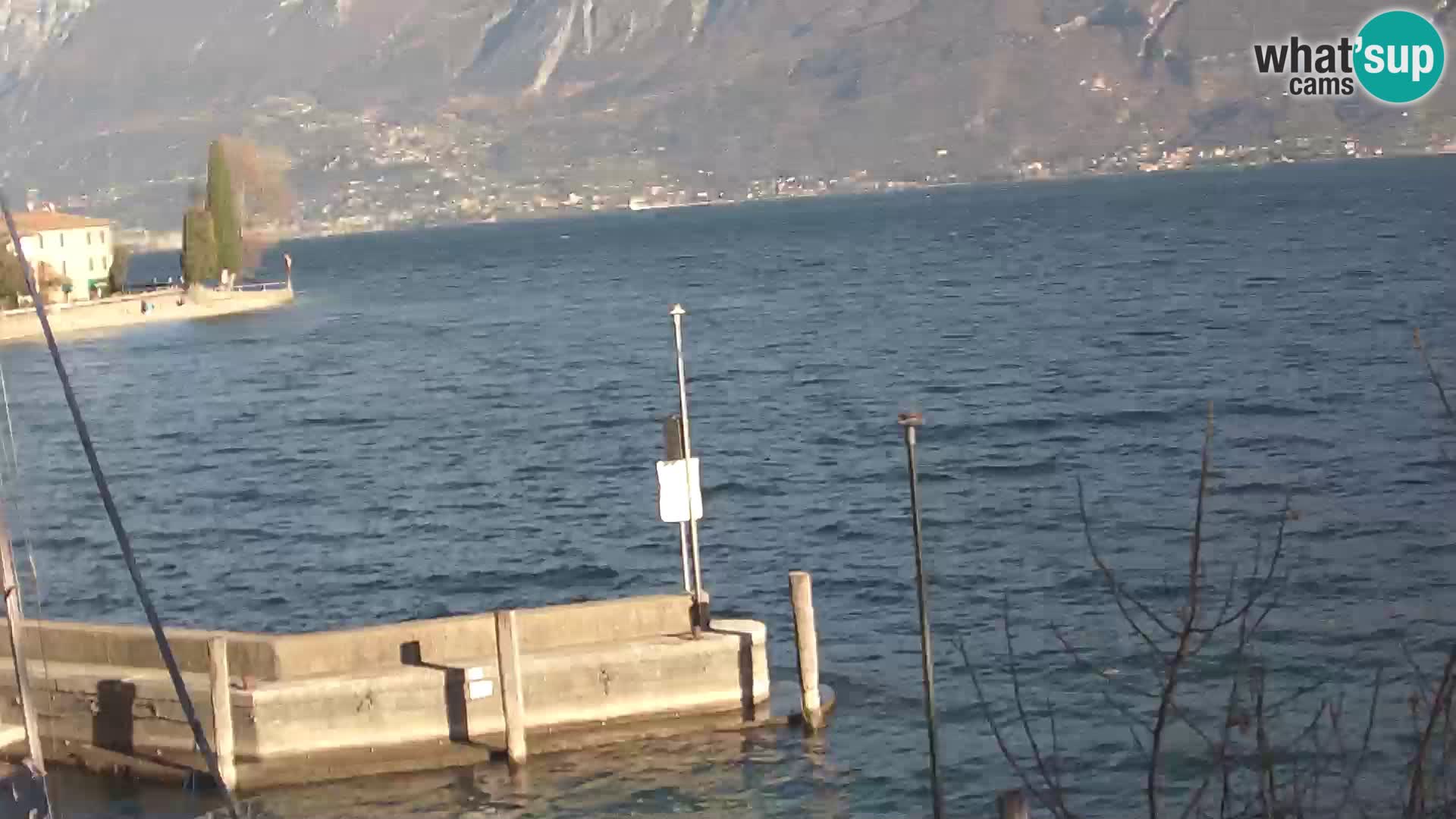 PRA’ DE LA FAM – Porto di Tignale – Windsurfer lago de Garda