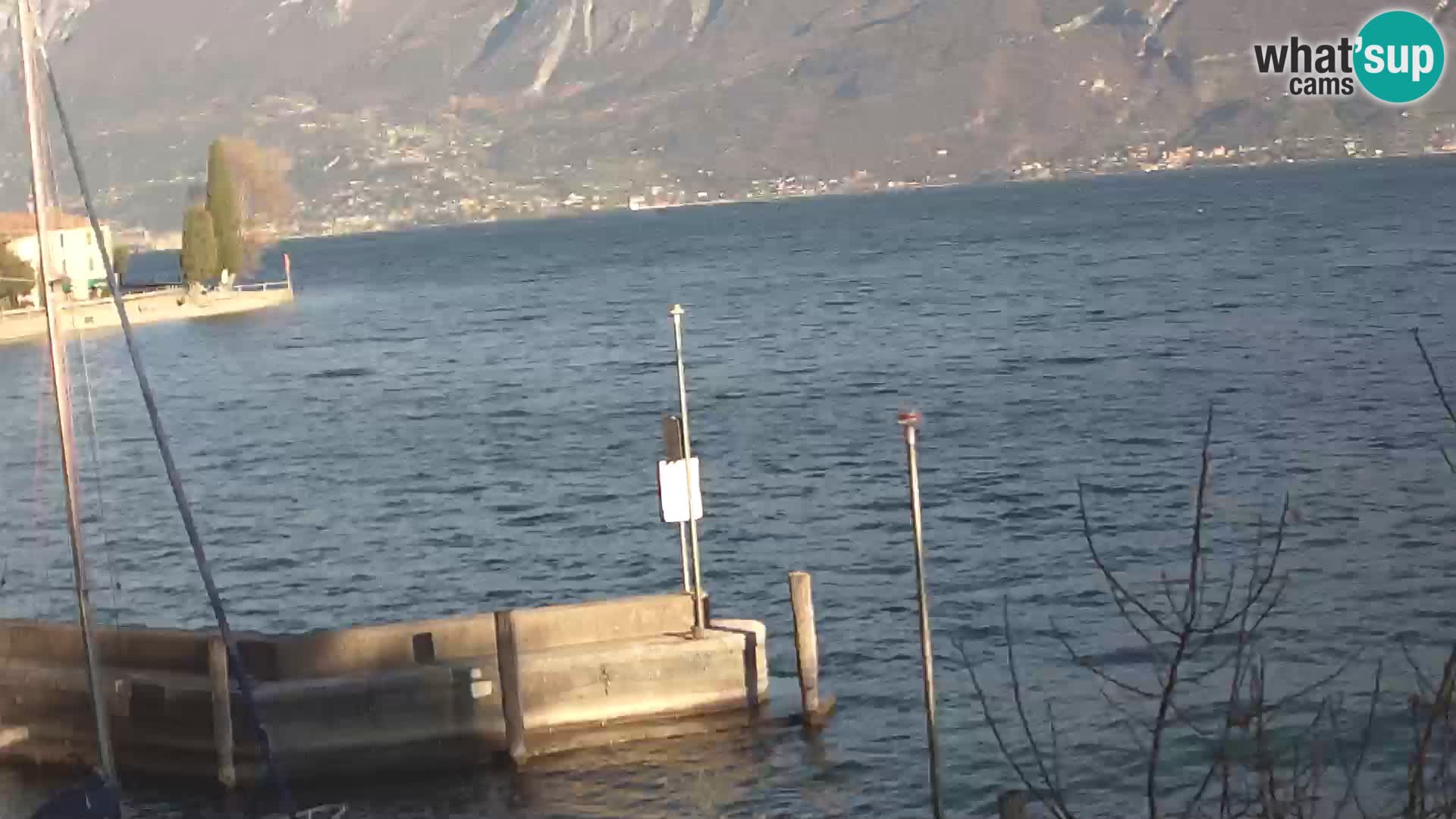 Webcam PRA’ DE LA FAM – Porto di Tignale – Windsurfer Garda Lake