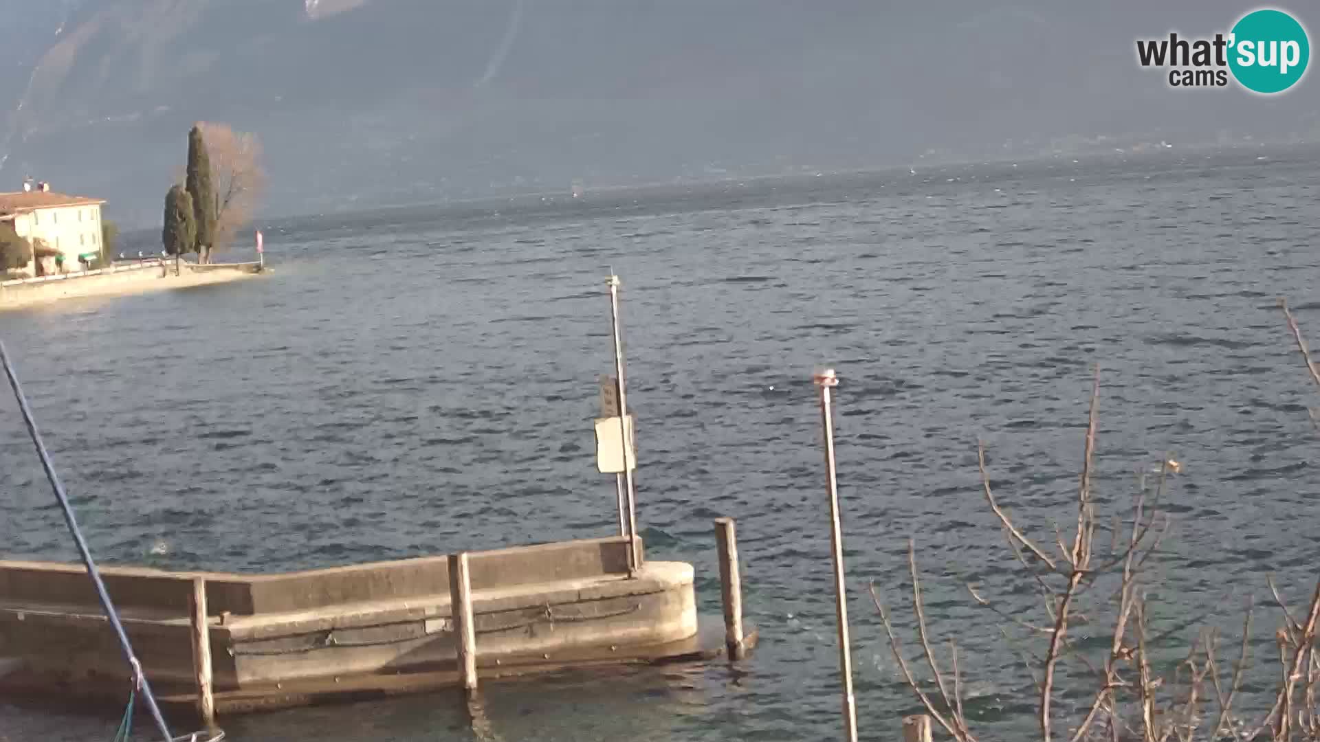 Webcam PRA’ DE LA FAM – Porto di Tignale – Windsurfer Garda Lake