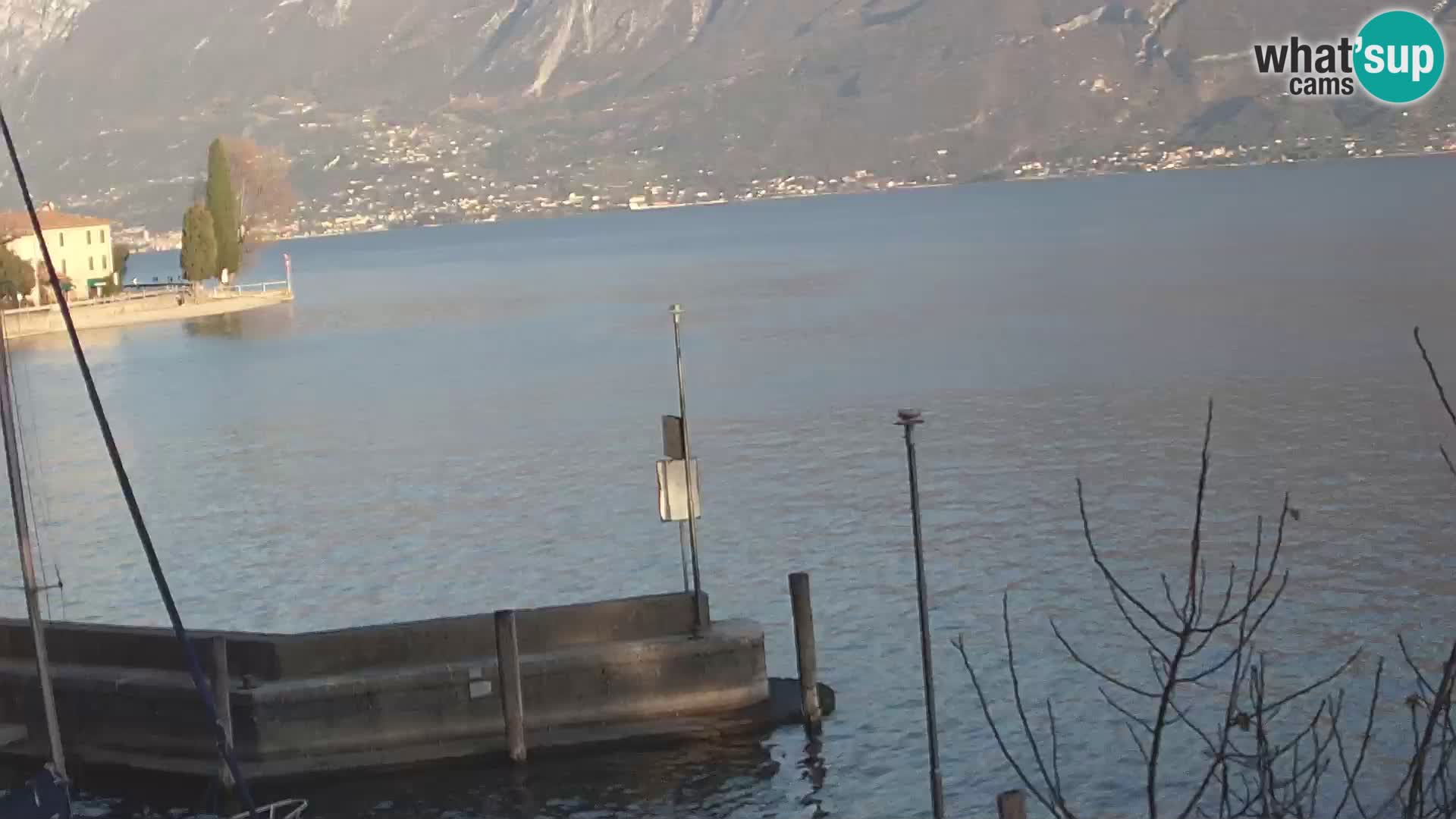 PRA’ DE LA FAM – Porto di Tignale – Windsurfer lac de Garde