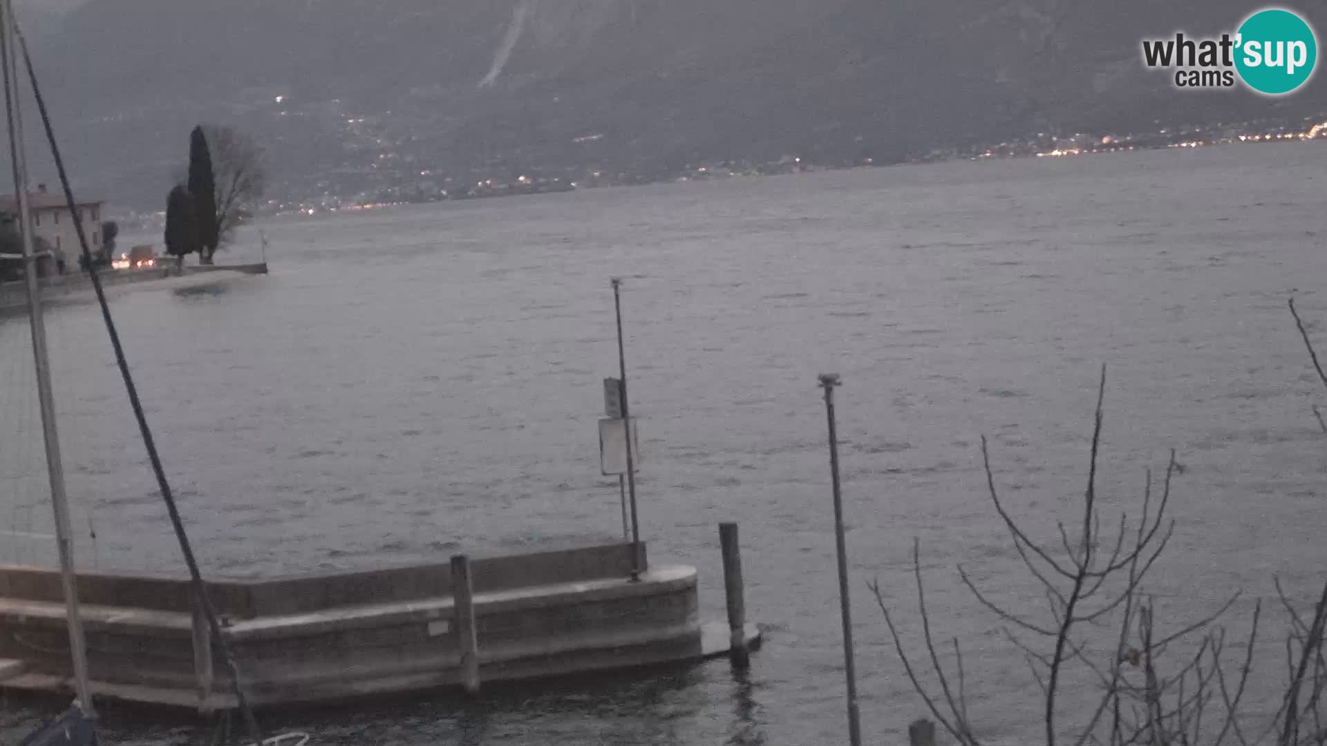 PRA’ DE LA FAM – Porto di Tignale – Windsurfer lago de Garda