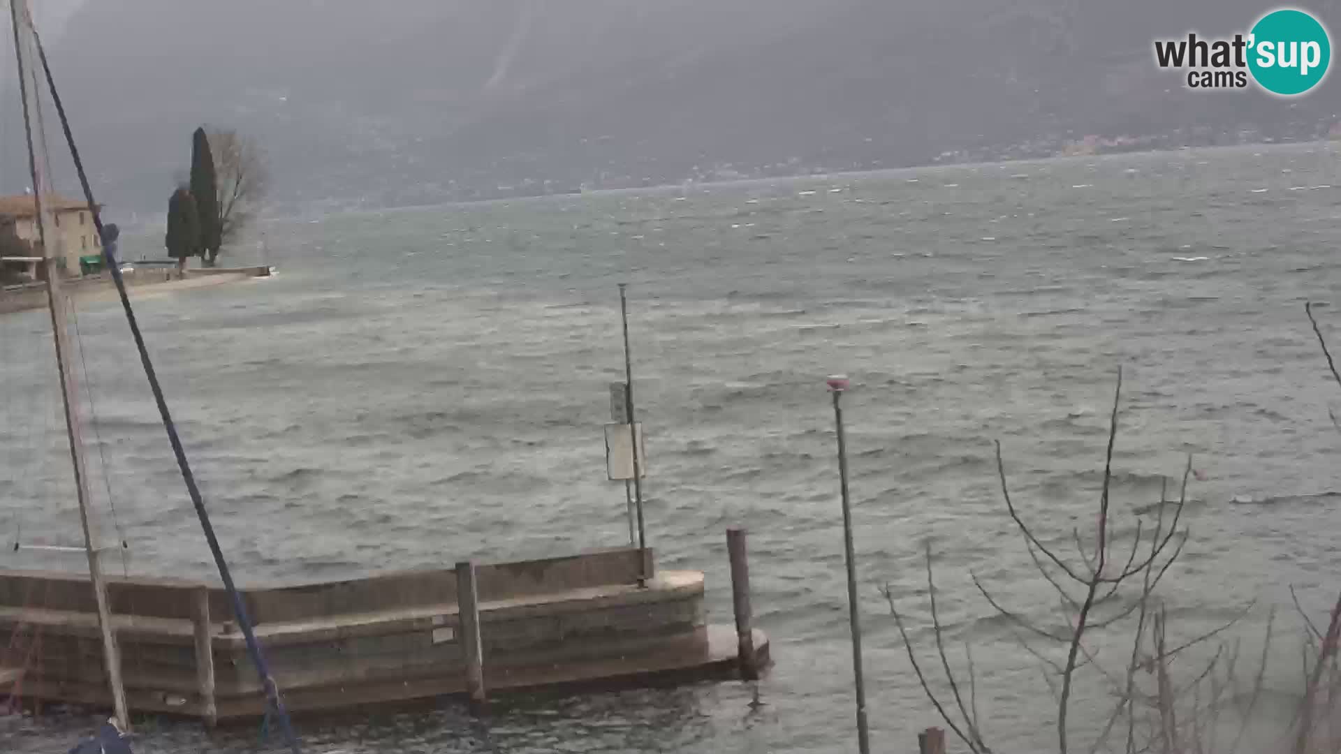 PRA’ DE LA FAM – Porto di Tignale – Windsurfer lac de Garde