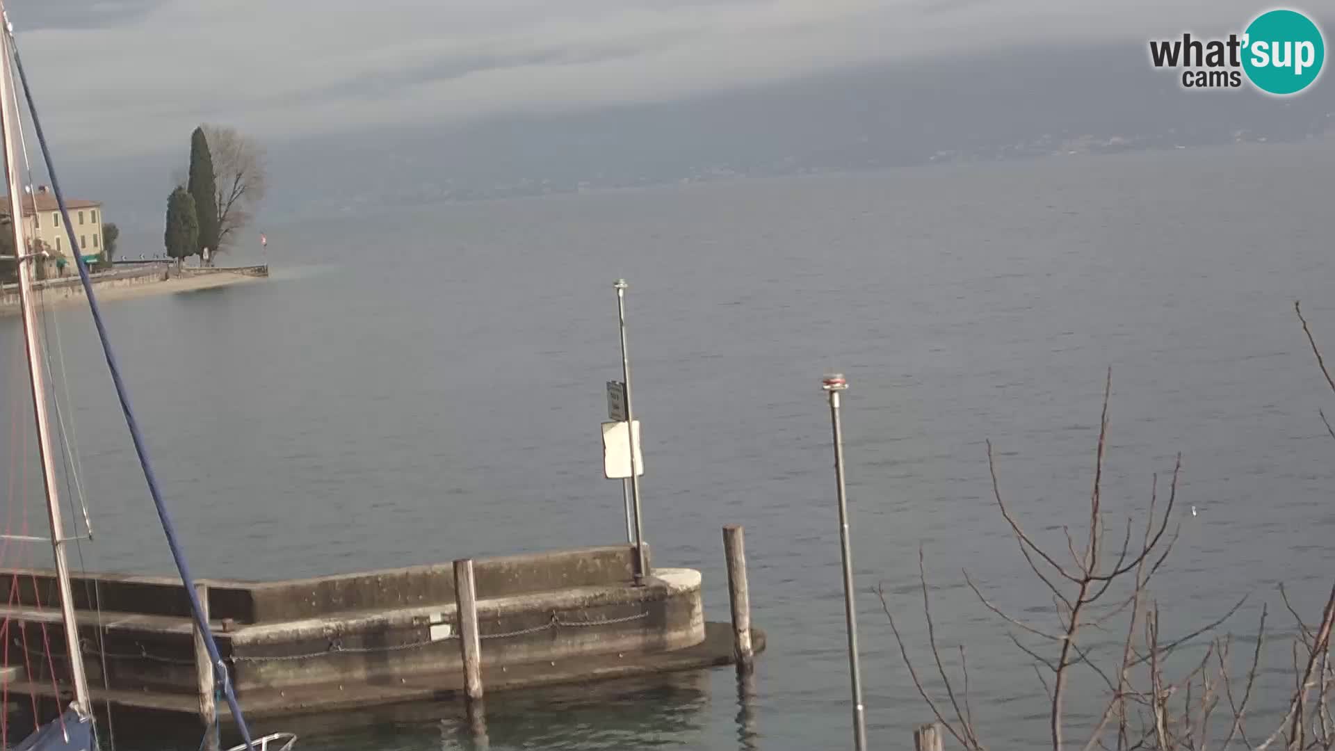 PRA’ DE LA FAM – Porto di Tignale – Windsurfer lago de Garda