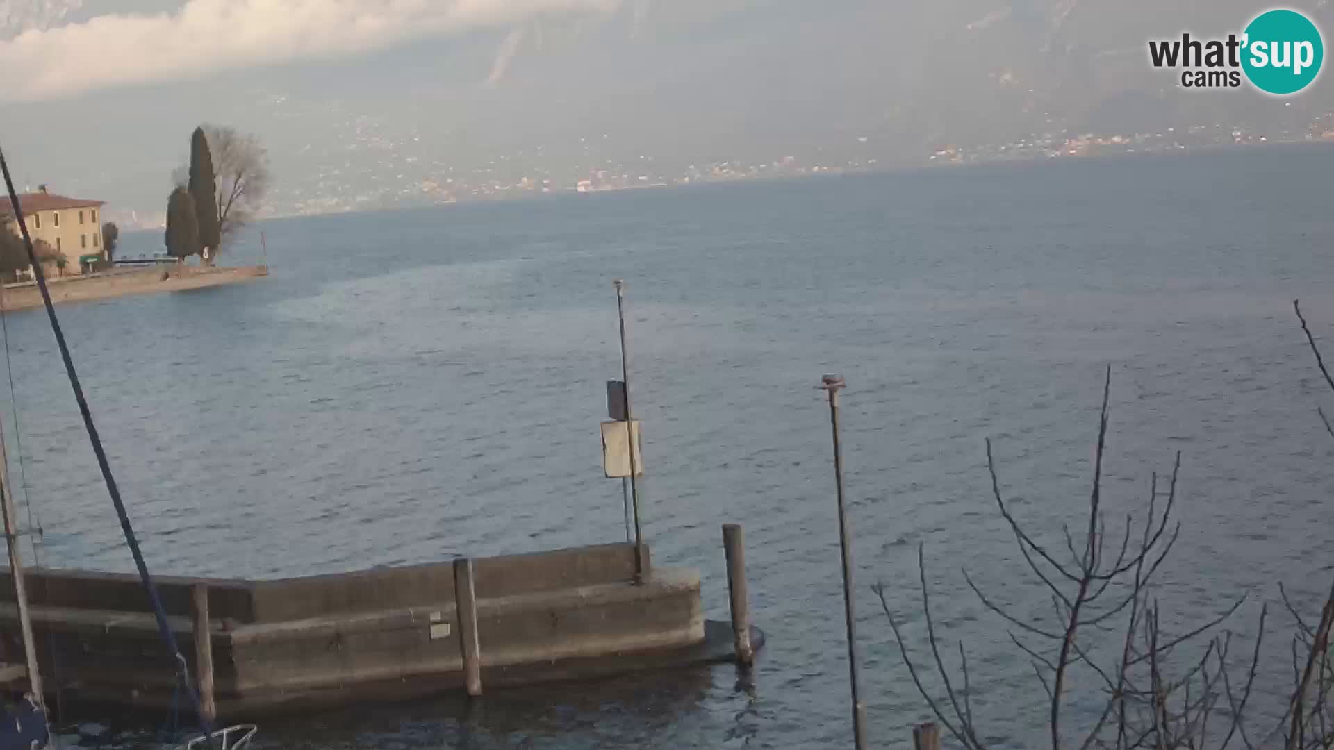 PRA’ DE LA FAM – Porto di Tignale – Windsurfer lac de Garde