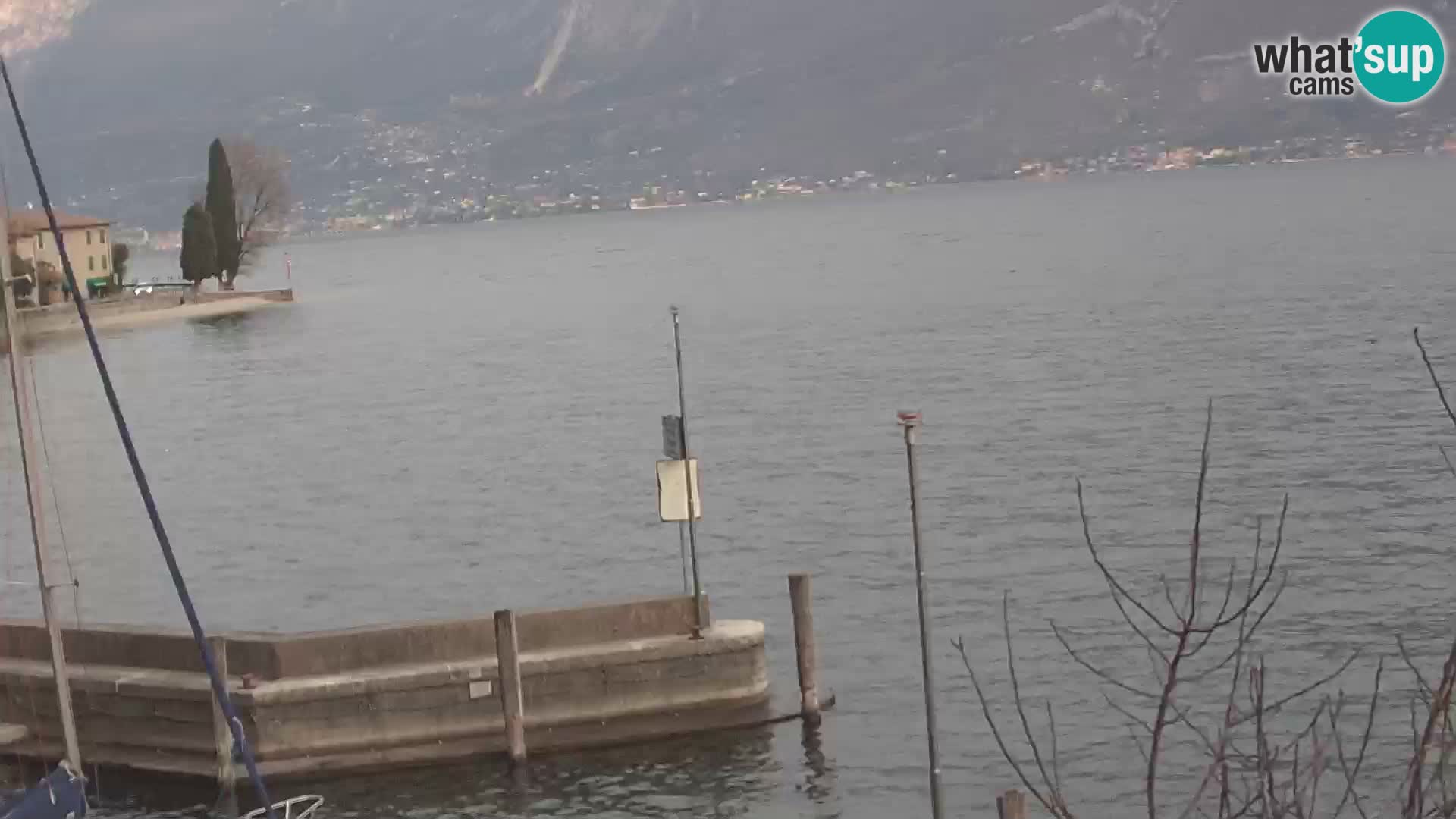 PRA’ DE LA FAM – Porto di Tignale – Windsurfer lac de Garde