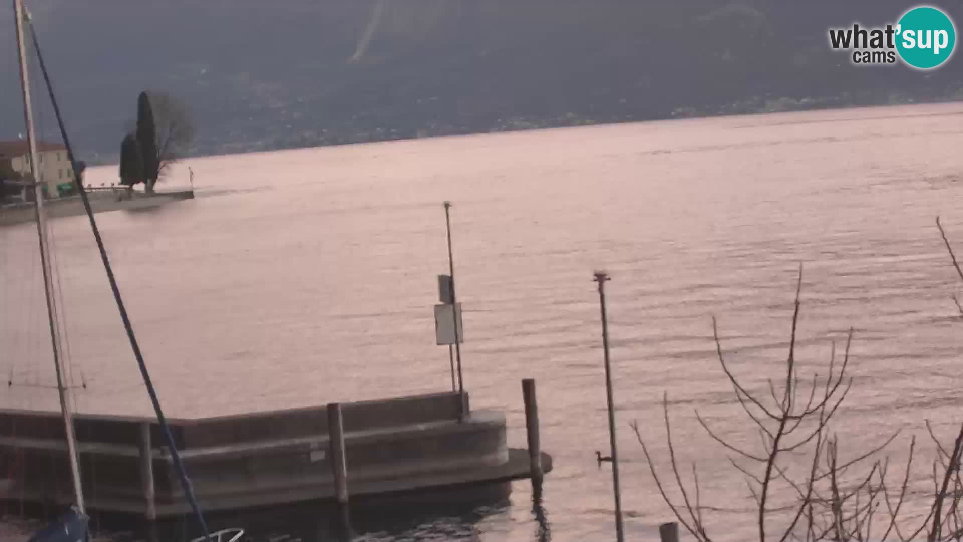 Webcam PRA’ DE LA FAM – Porto di Tignale – Windsurfer Garda Lake