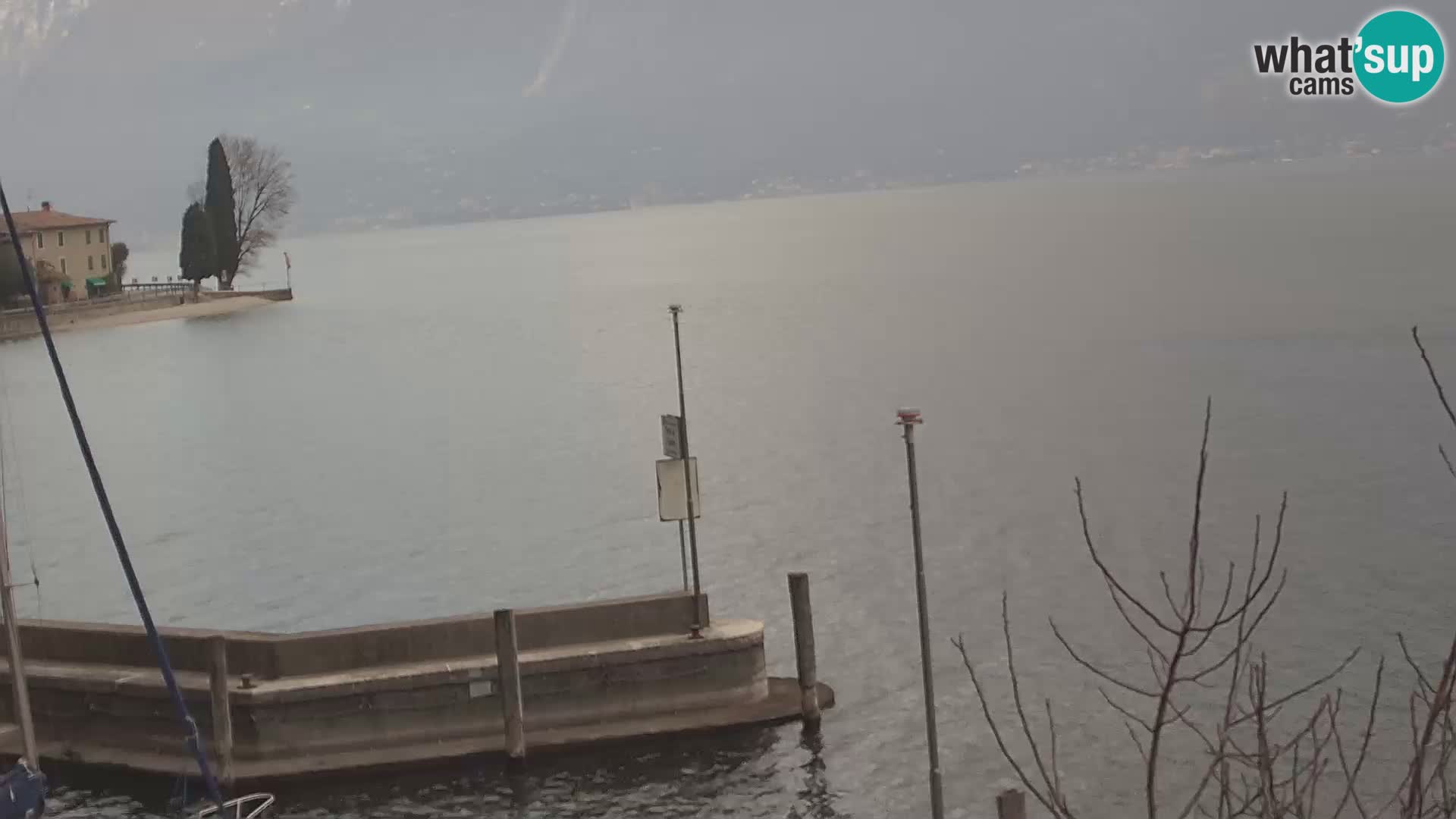 PRA’ DE LA FAM – Porto di Tignale – Windsurfer lago de Garda