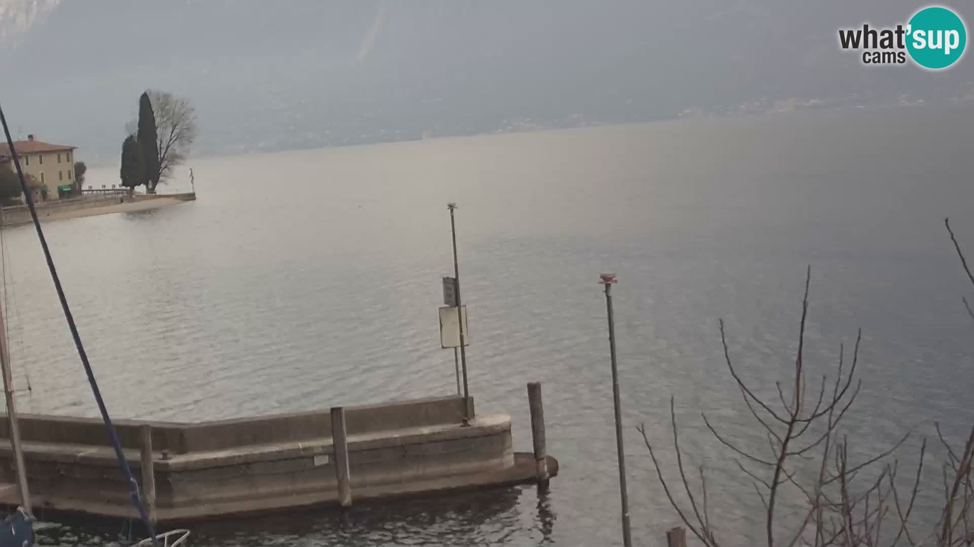 PRA’ DE LA FAM – Porto di Tignale – Windsurfer lago de Garda