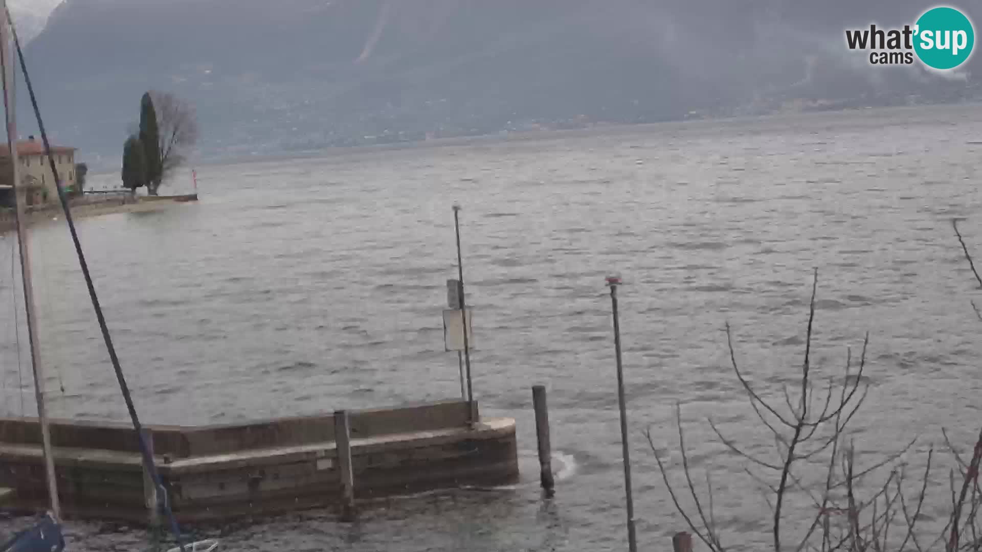 PRA’ DE LA FAM – Porto di Tignale – Windsurfer lac de Garde