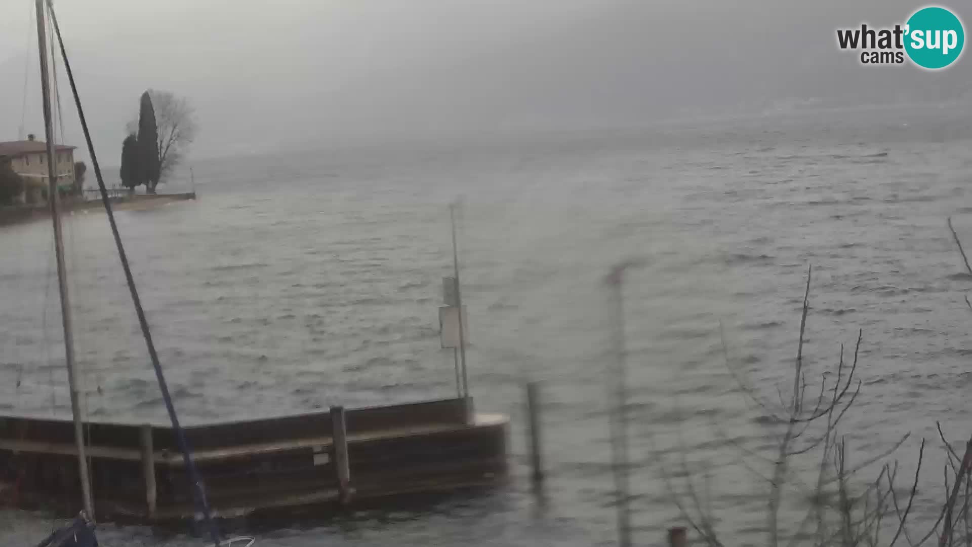 PRA’ DE LA FAM – Porto di Tignale – Windsurfer lac de Garde