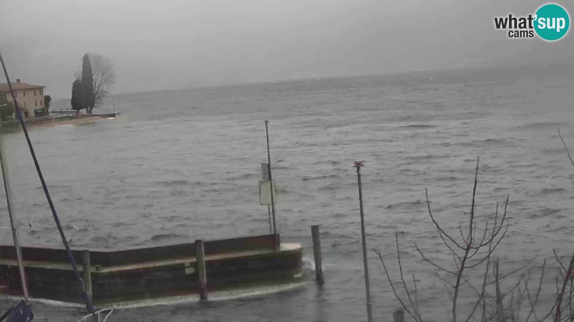 PRA’ DE LA FAM – Porto di Tignale – Windsurfer Garda jezero