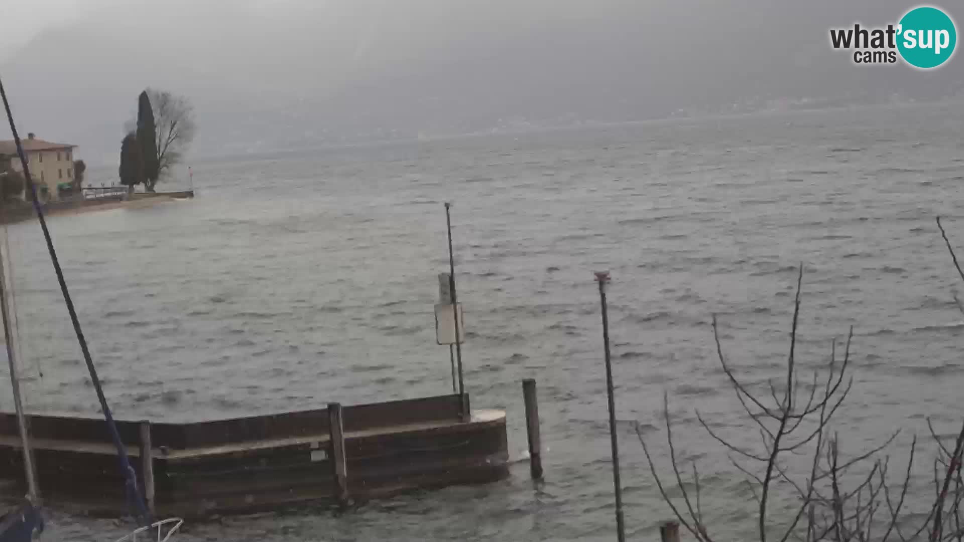 PRA’ DE LA FAM – Porto di Tignale – Windsurfer lago de Garda