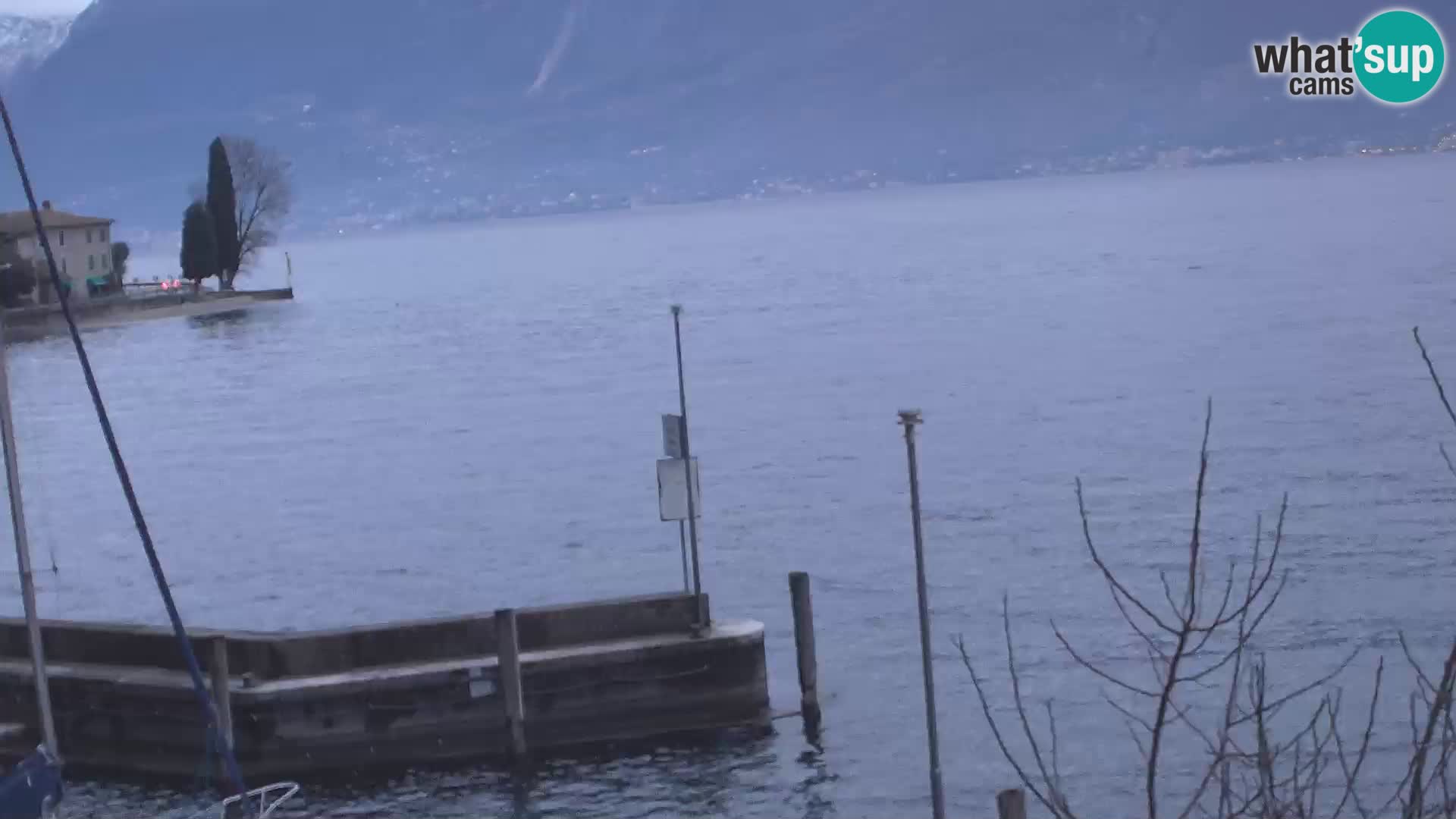 PRA’ DE LA FAM – Porto di Tignale – Windsurfer lago de Garda