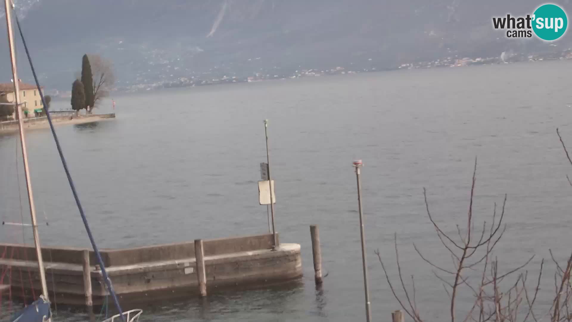 PRA’ DE LA FAM – Porto di Tignale – Windsurfer lago de Garda