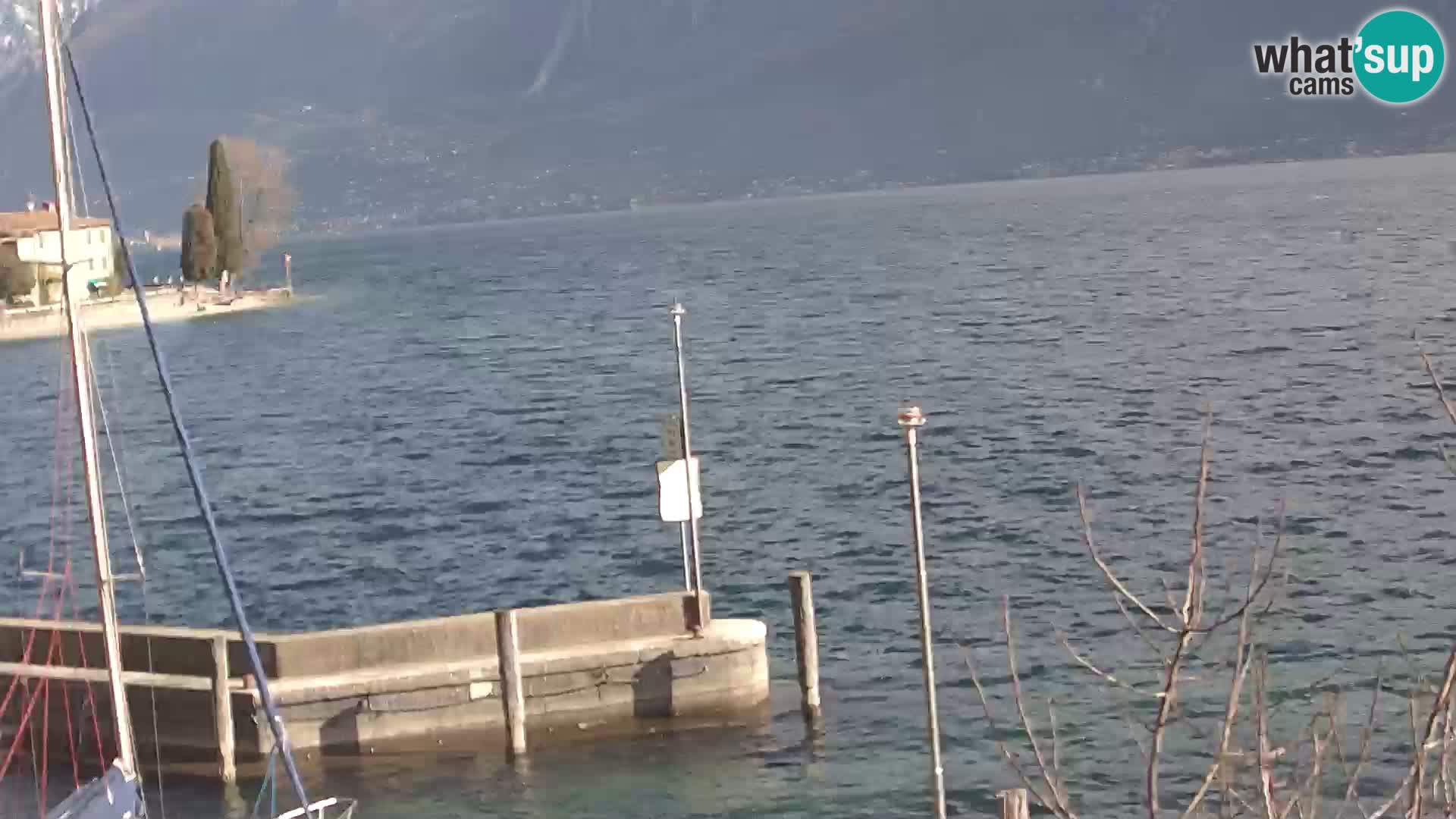 PRA’ DE LA FAM – Porto di Tignale – Windsurfer lago de Garda