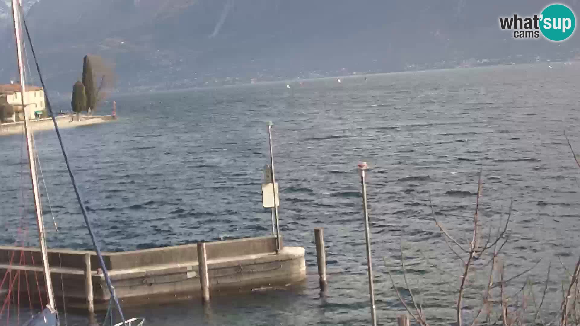 PRA’ DE LA FAM – Porto di Tignale – Windsurfer Gardsko jezero