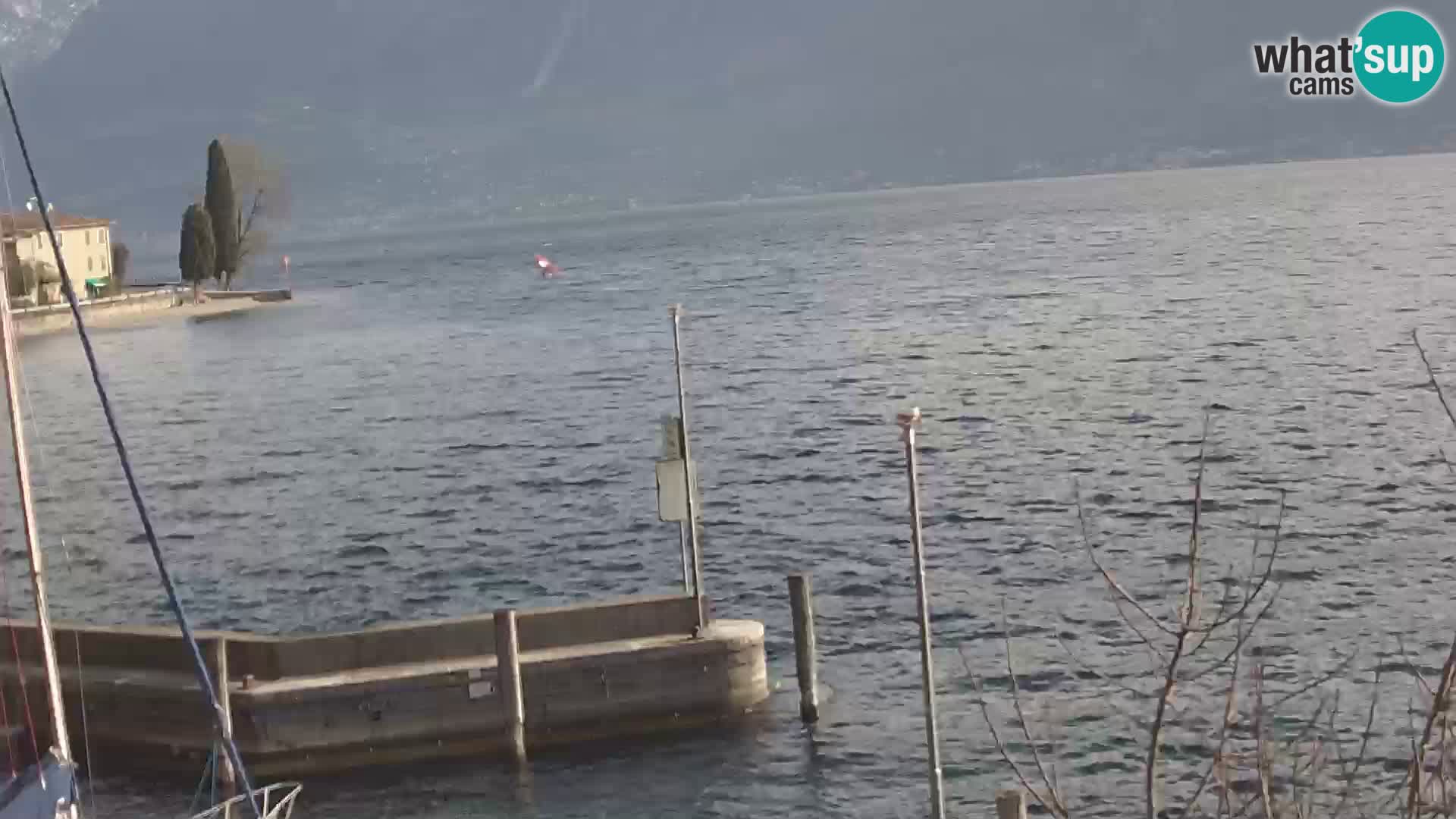 PRA’ DE LA FAM – Porto di Tignale – Windsurfer lac de Garde