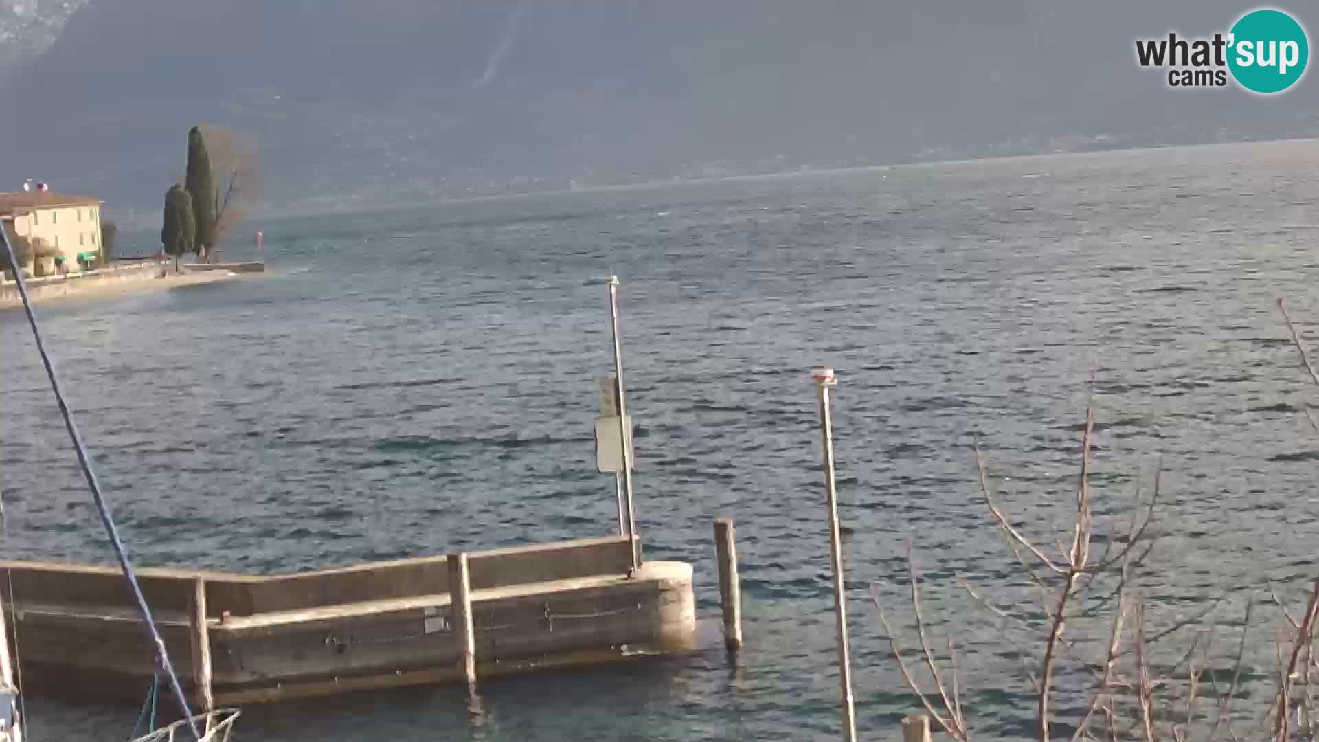 PRA’ DE LA FAM – Porto di Tignale – Windsurfer lago de Garda