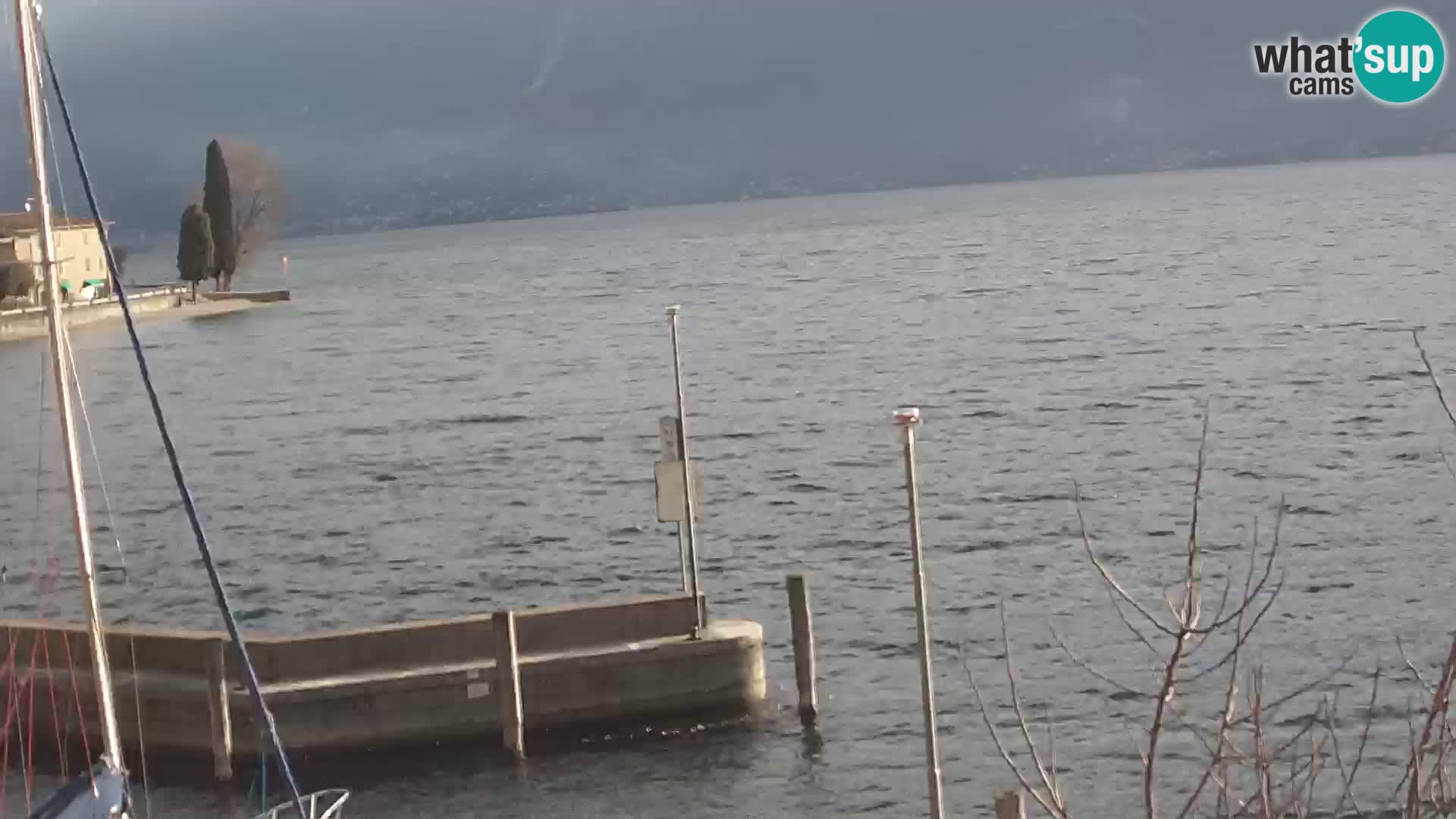 PRA’ DE LA FAM – Porto di Tignale – Windsurfer lago de Garda