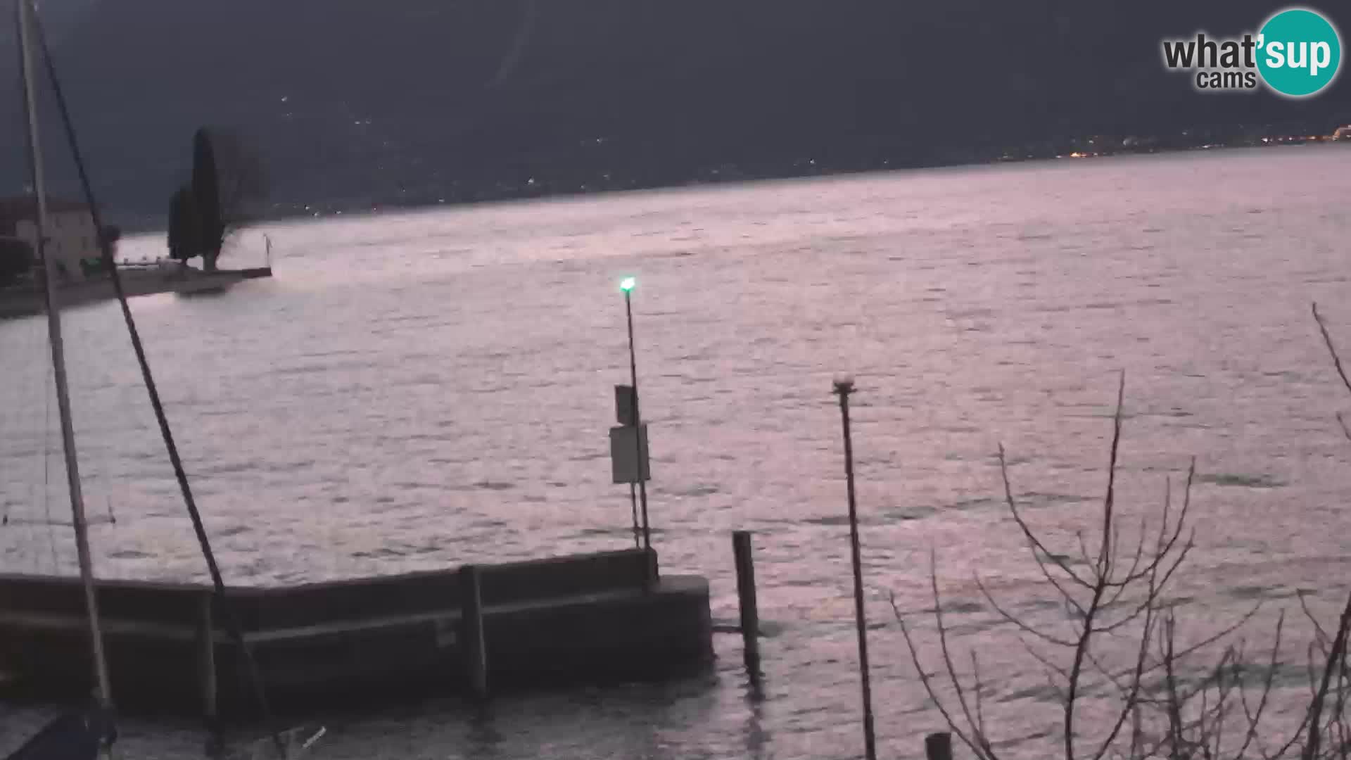 Webcam PRA’ DE LA FAM – Porto di Tignale – Windsurfer Garda Lake