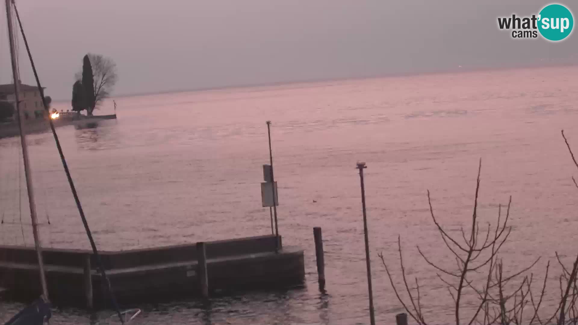 Webcam PRA’ DE LA FAM – Porto di Tignale – Windsurfer Garda Lake