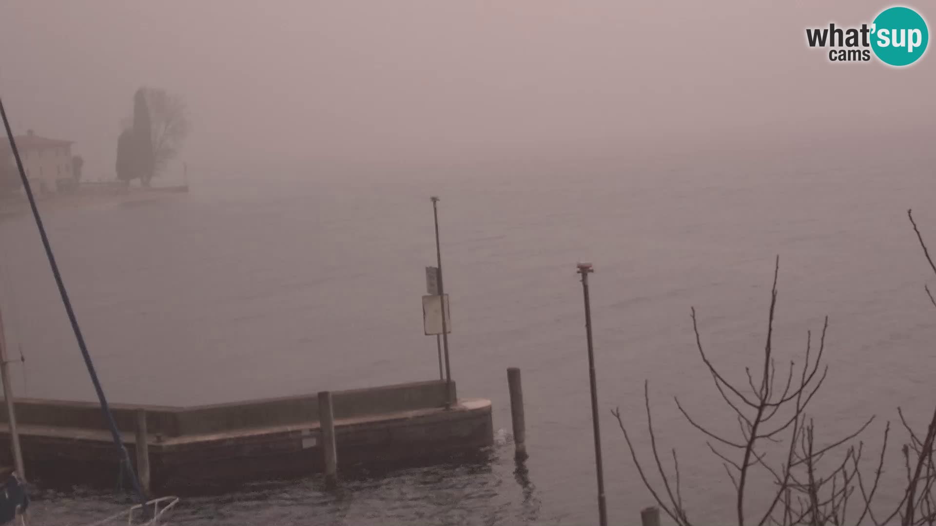 PRA’ DE LA FAM – Porto di Tignale – Windsurfer lac de Garde