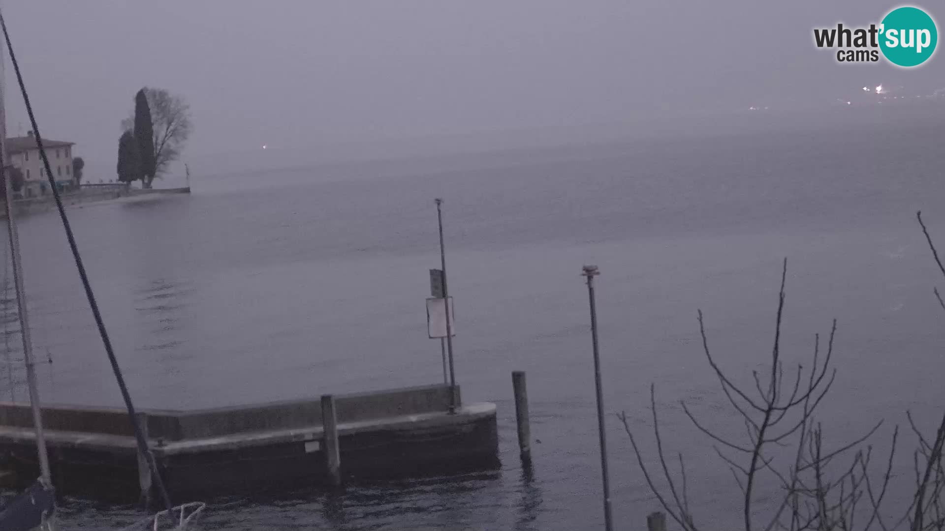 PRA’ DE LA FAM – Porto di Tignale – Windsurfer Gardsko jezero