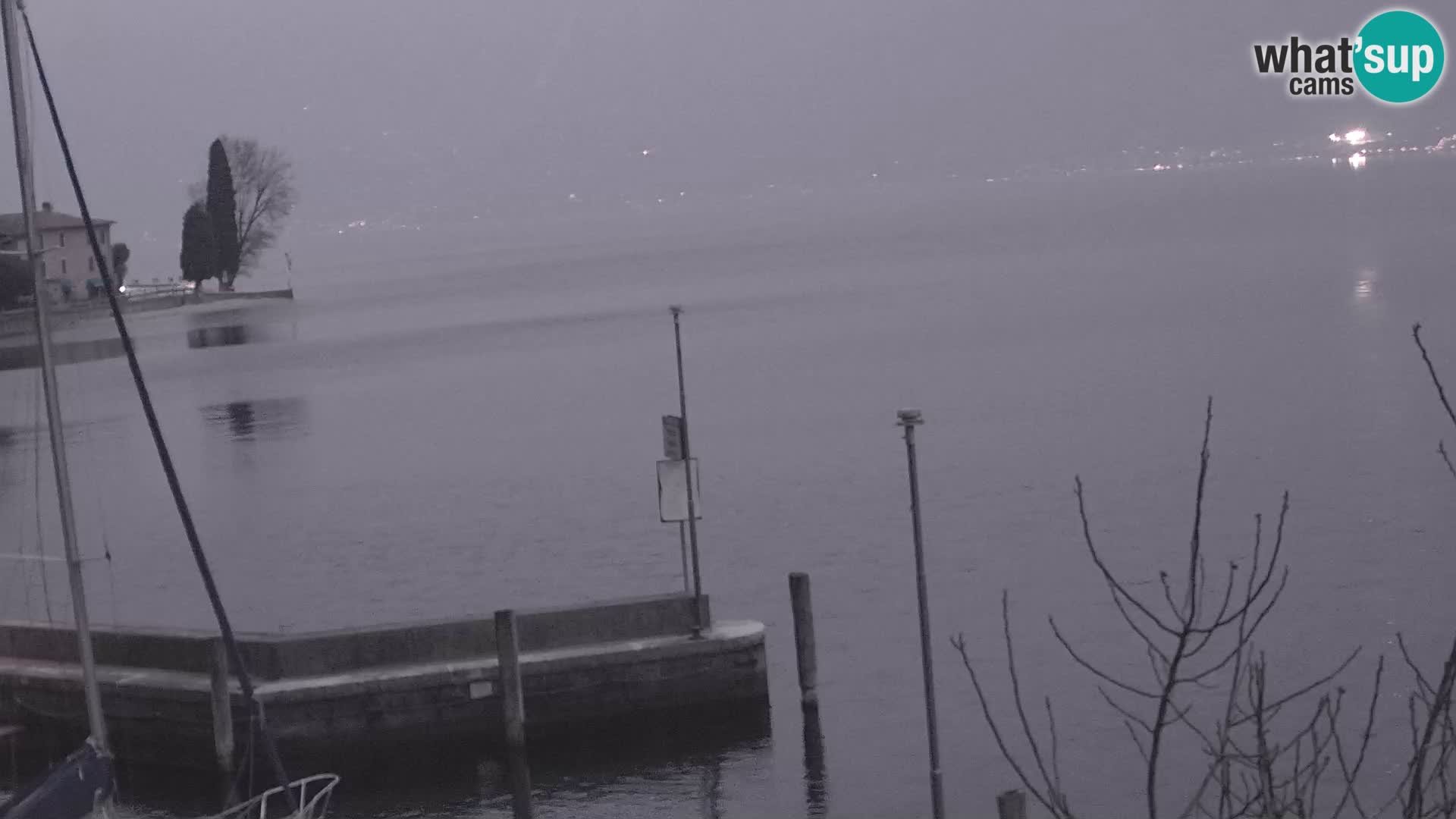 PRA’ DE LA FAM – Porto di Tignale – Windsurfer lac de Garde