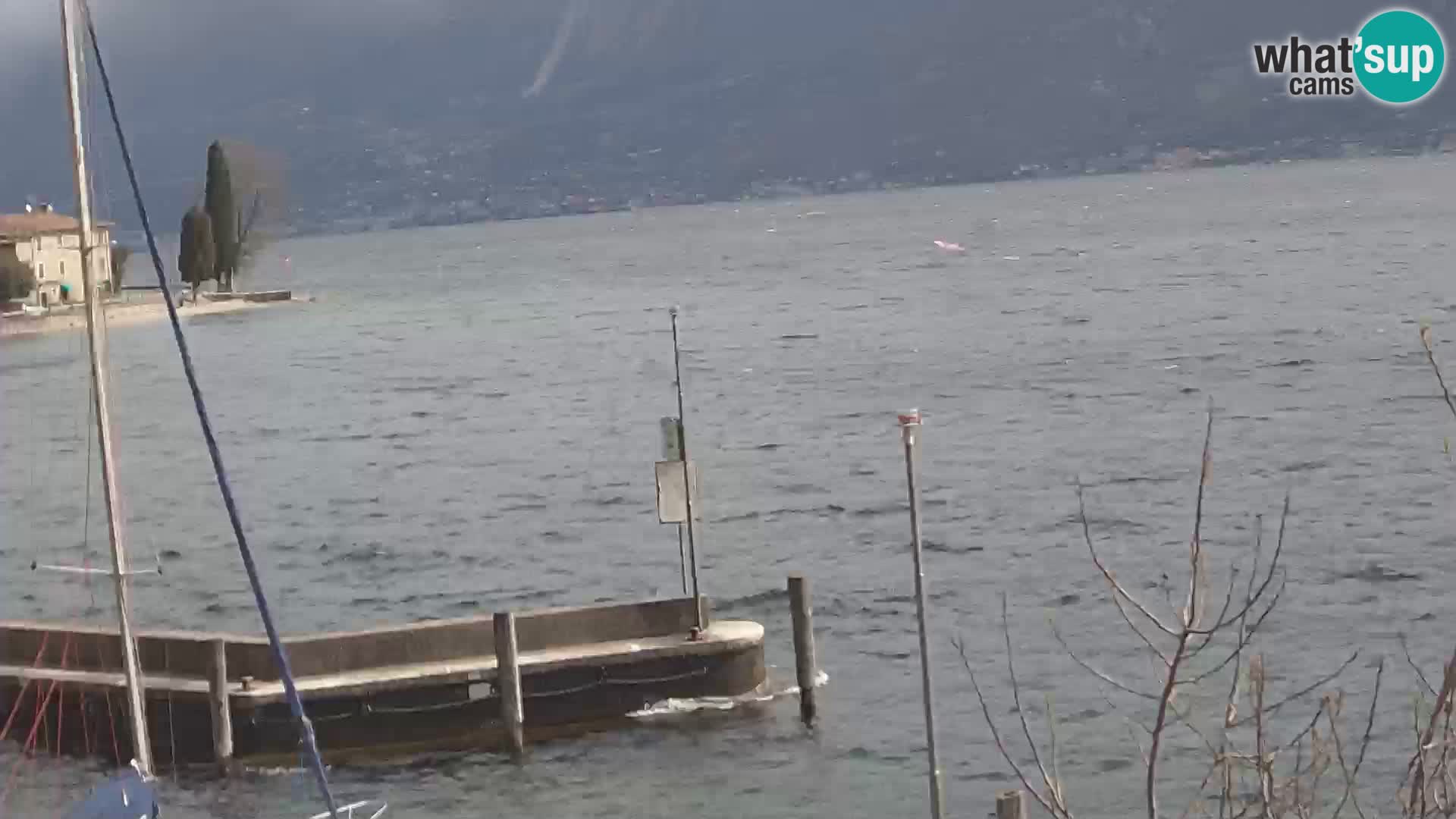 PRA’ DE LA FAM – Porto di Tignale – Windsurfer lago de Garda