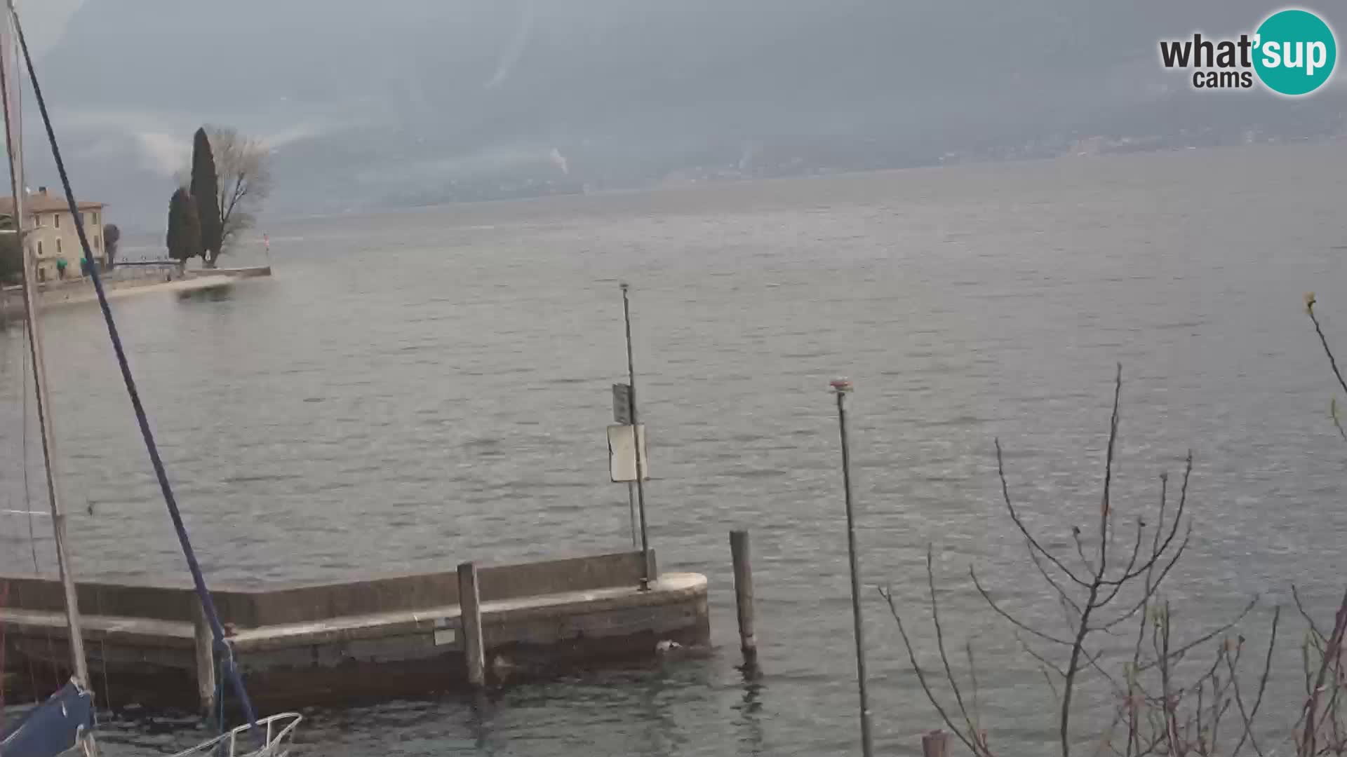 PRA’ DE LA FAM – Porto di Tignale – Windsurfer lago de Garda