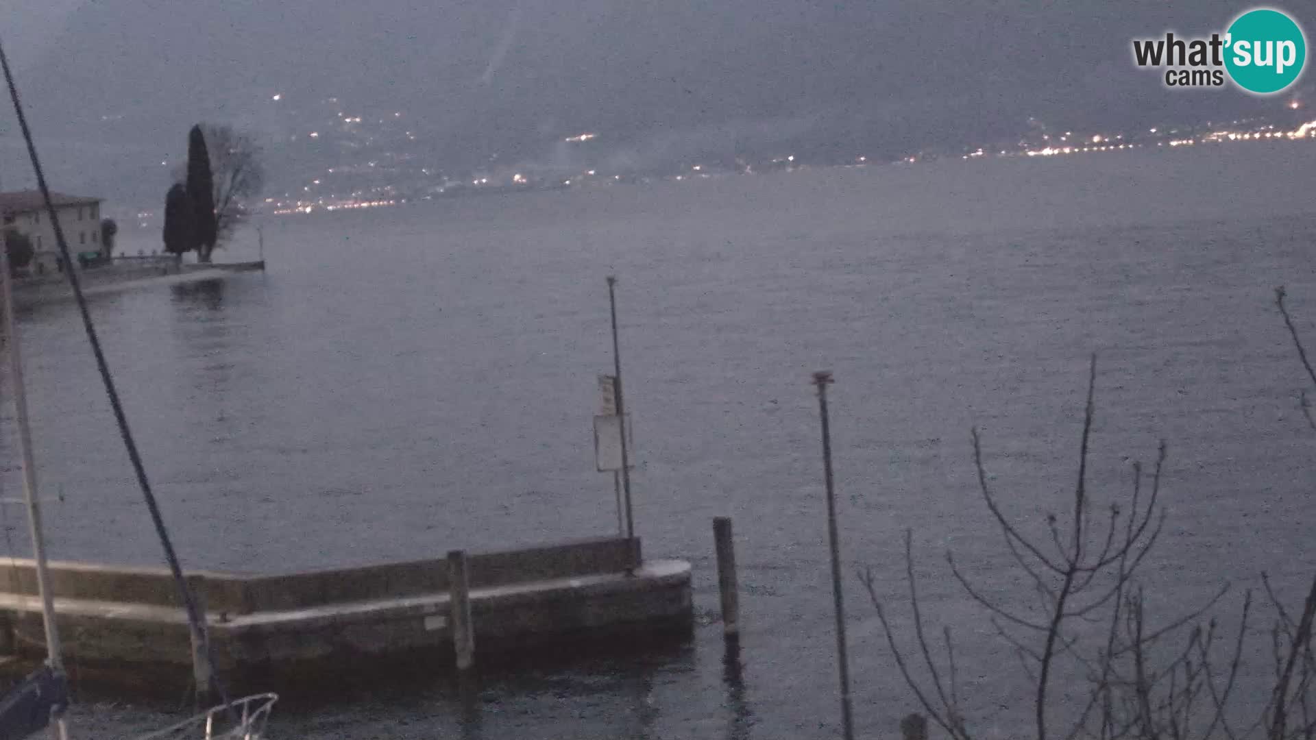 PRA’ DE LA FAM – Porto di Tignale – Windsurfer lago de Garda