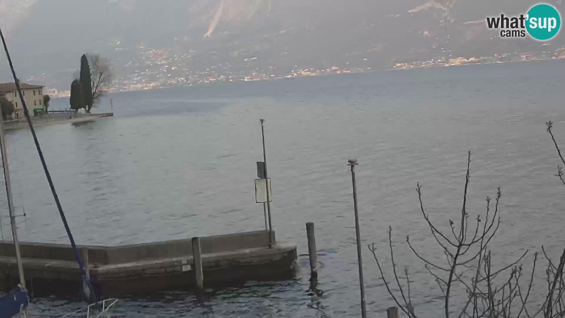 Webcam PRA’ DE LA FAM – Porto di Tignale – Windsurfer Garda Lake