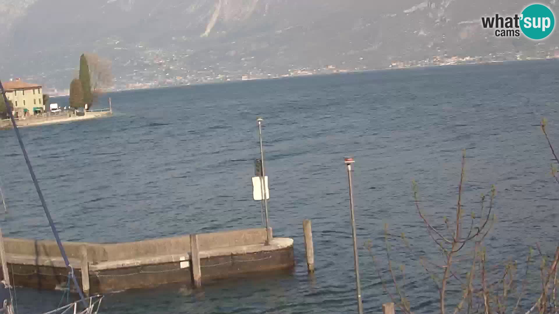 PRA’ DE LA FAM – Porto di Tignale – Windsurfer lac de Garde